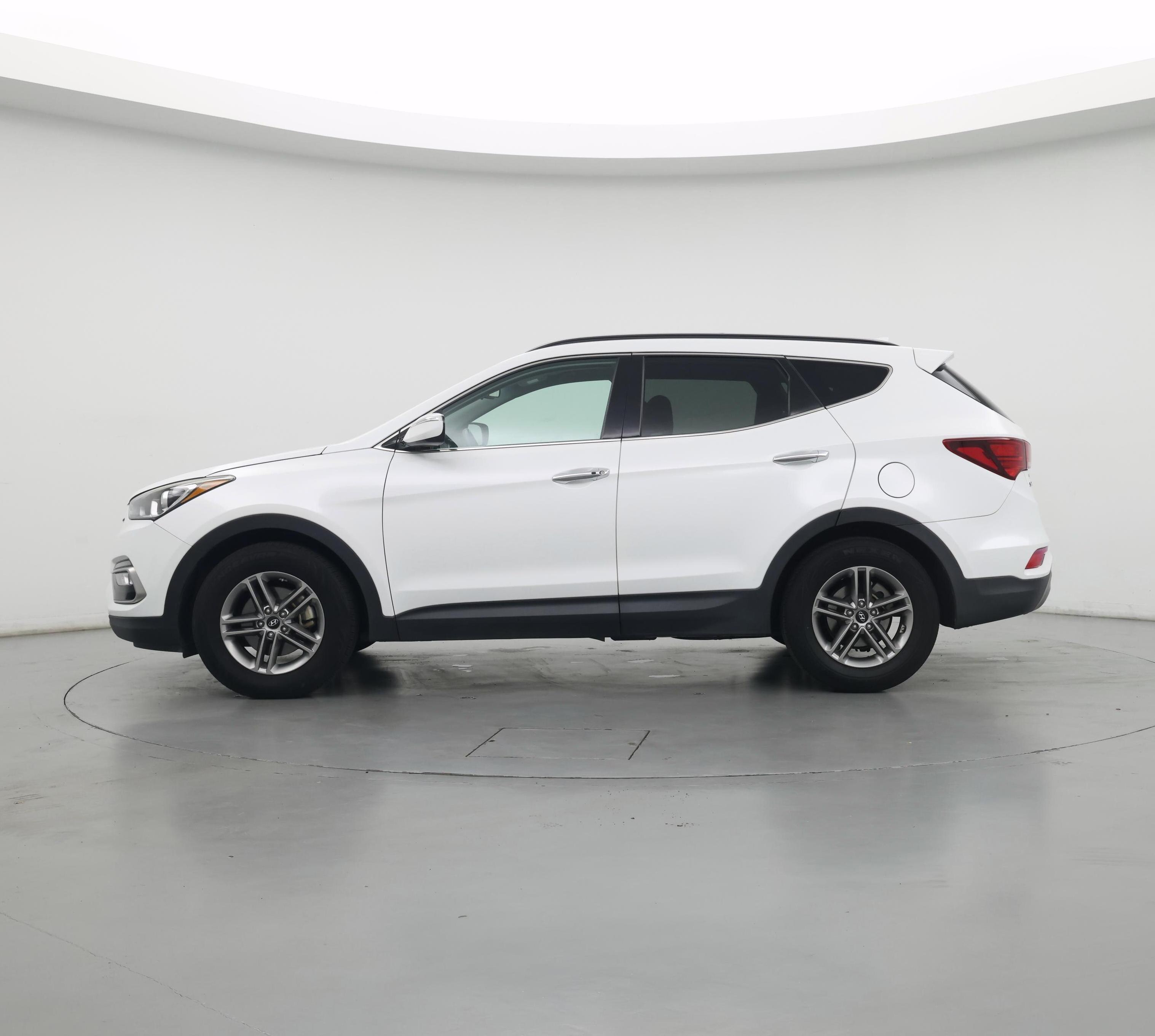 Thumbnail: 2018 Hyundai Santa Fe - 3