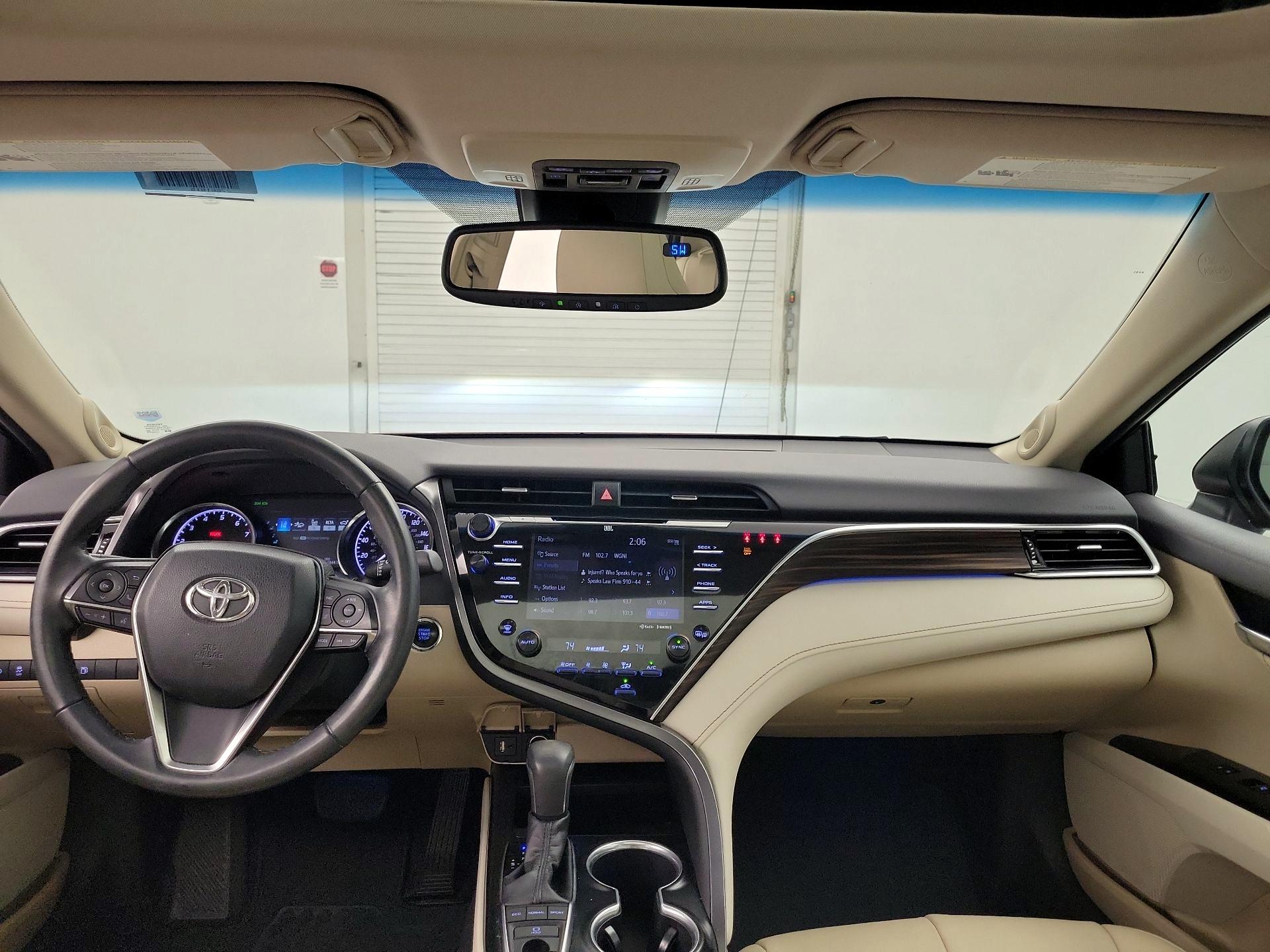 Thumbnail: 2018 Toyota Camry - 9