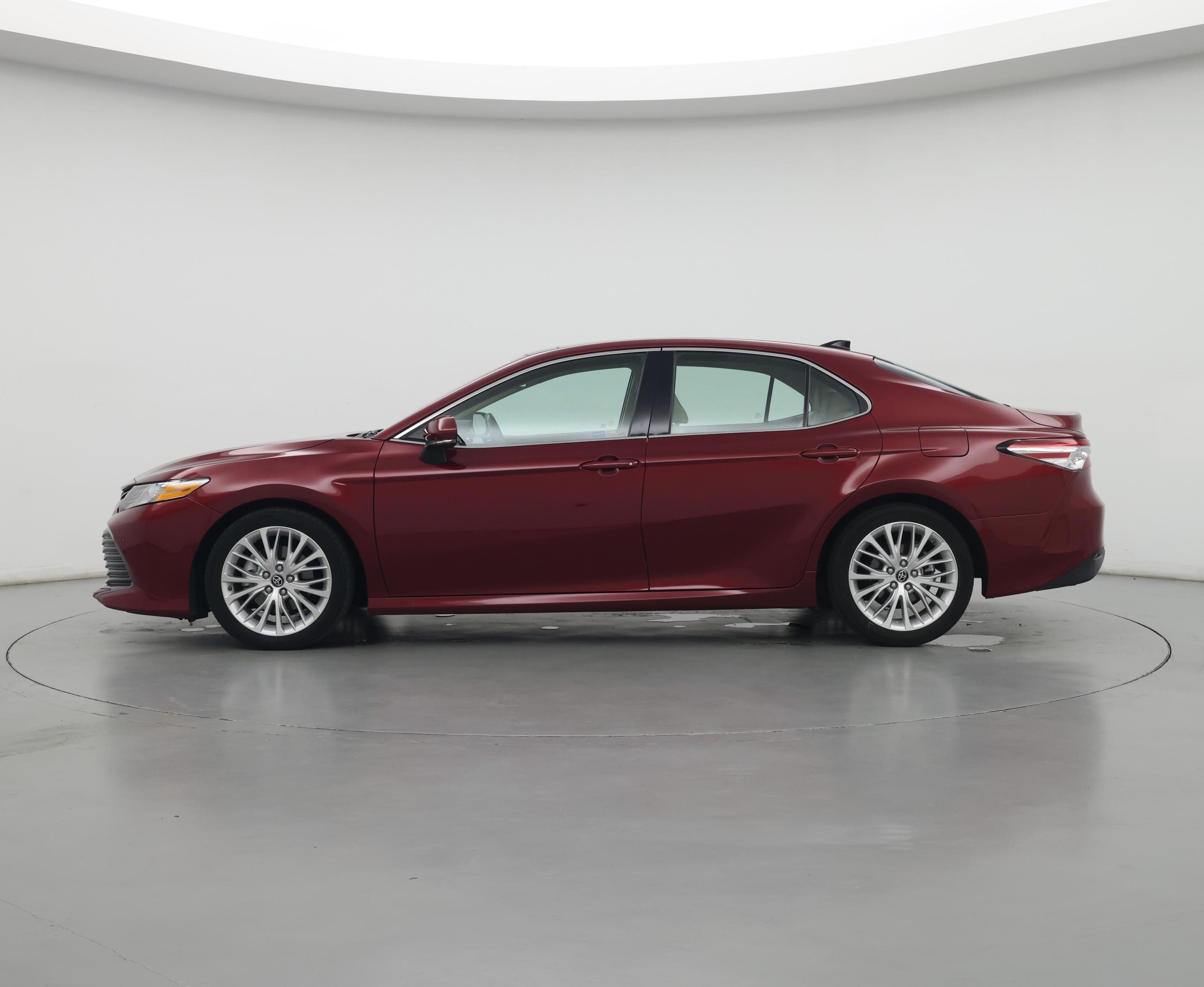Thumbnail: 2018 Toyota Camry - 3