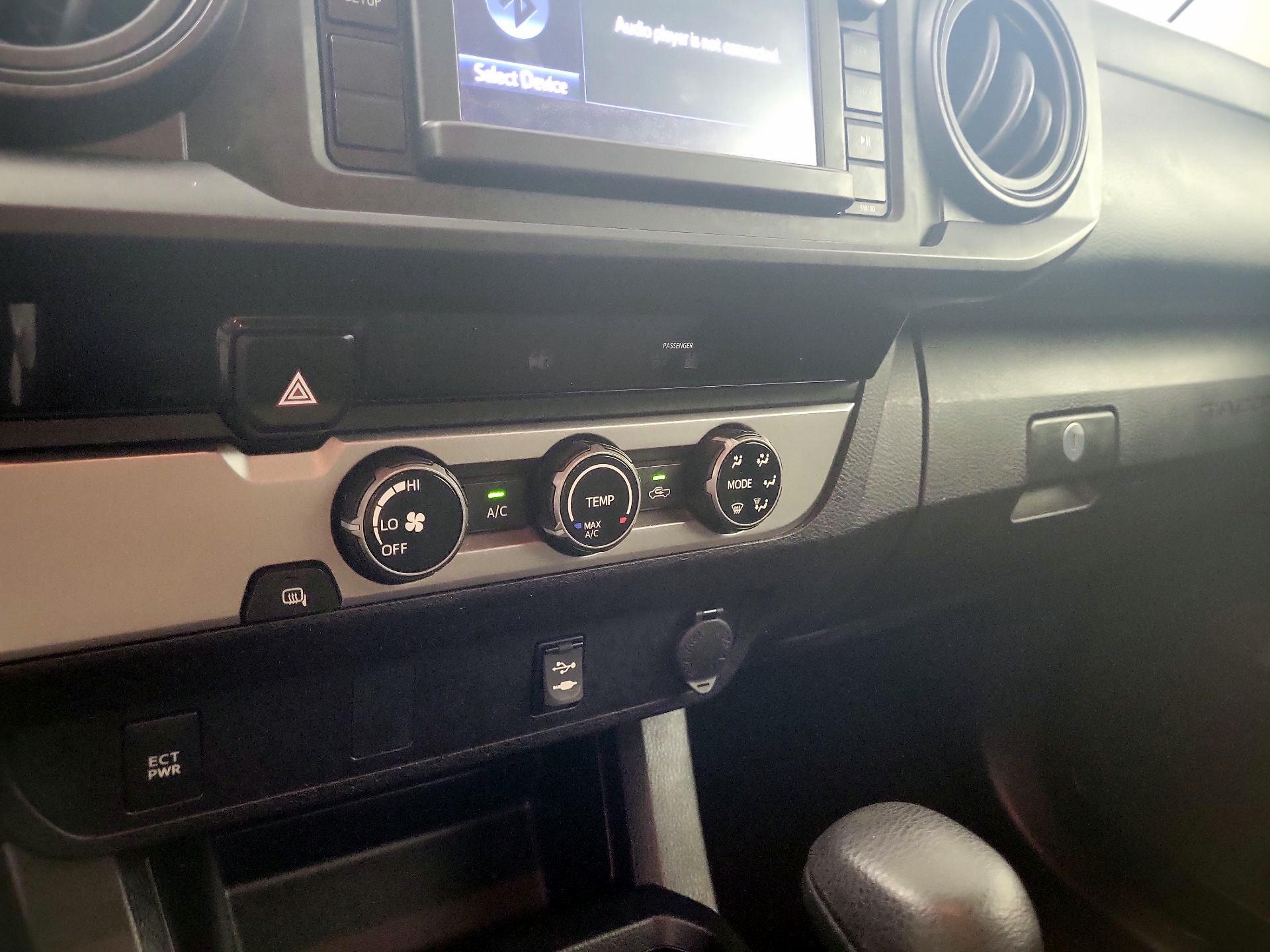 Thumbnail: 2017 Toyota Tacoma - 13