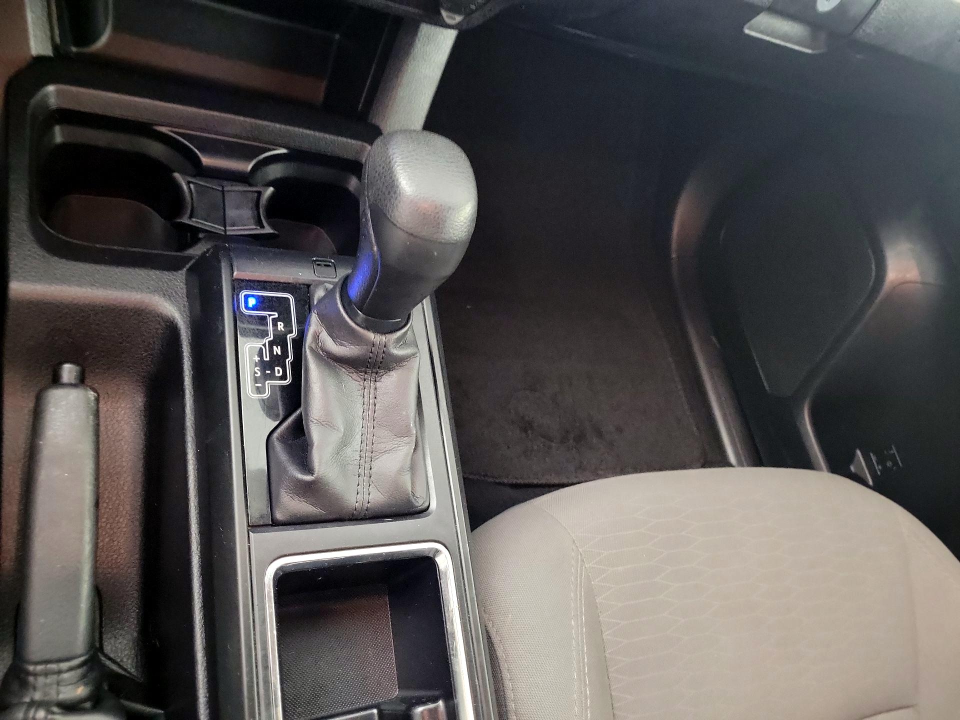 Thumbnail: 2017 Toyota Tacoma - 14