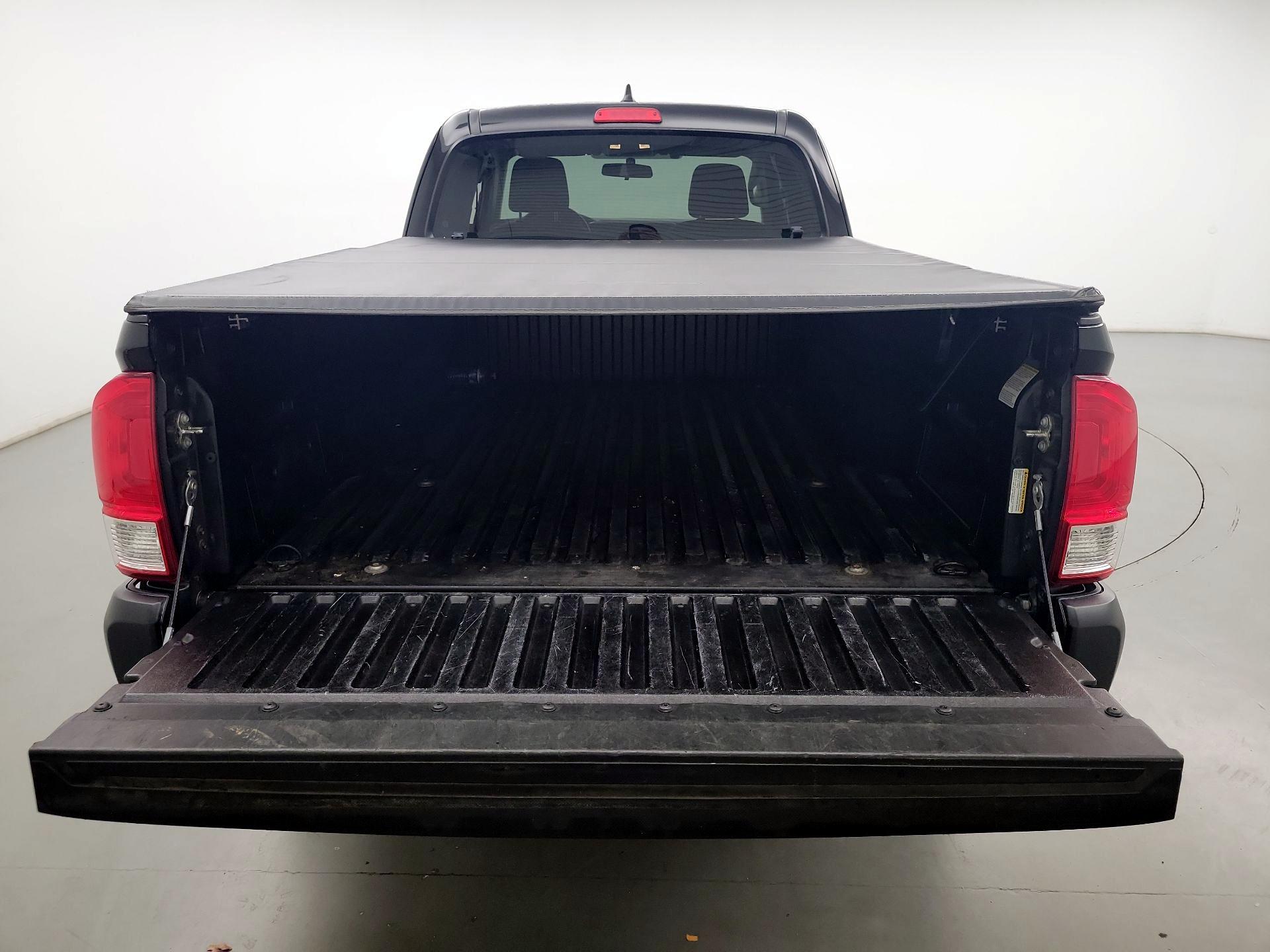 Thumbnail: 2017 Toyota Tacoma - 17