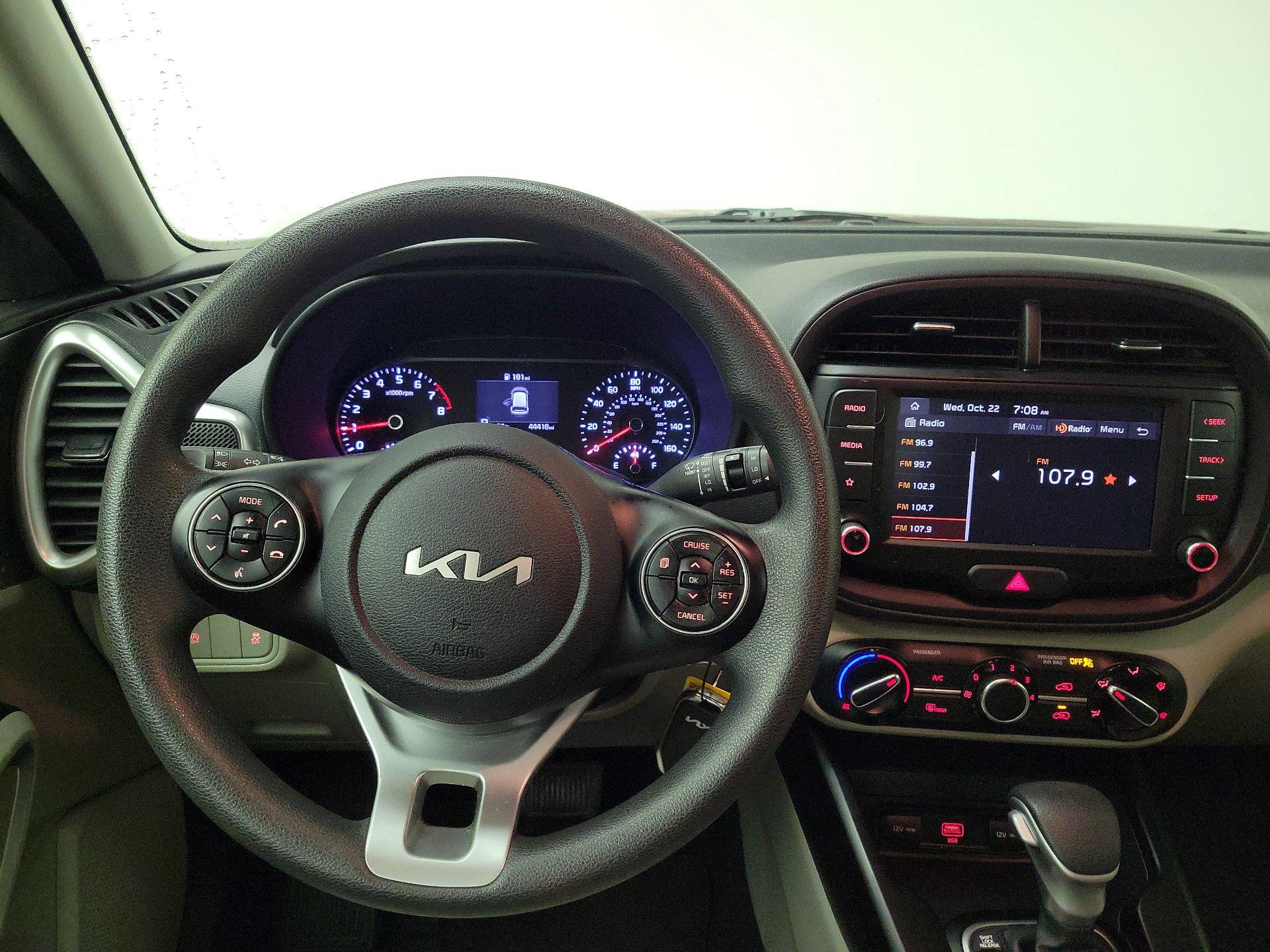 Thumbnail: 2022 Kia Soul - 10