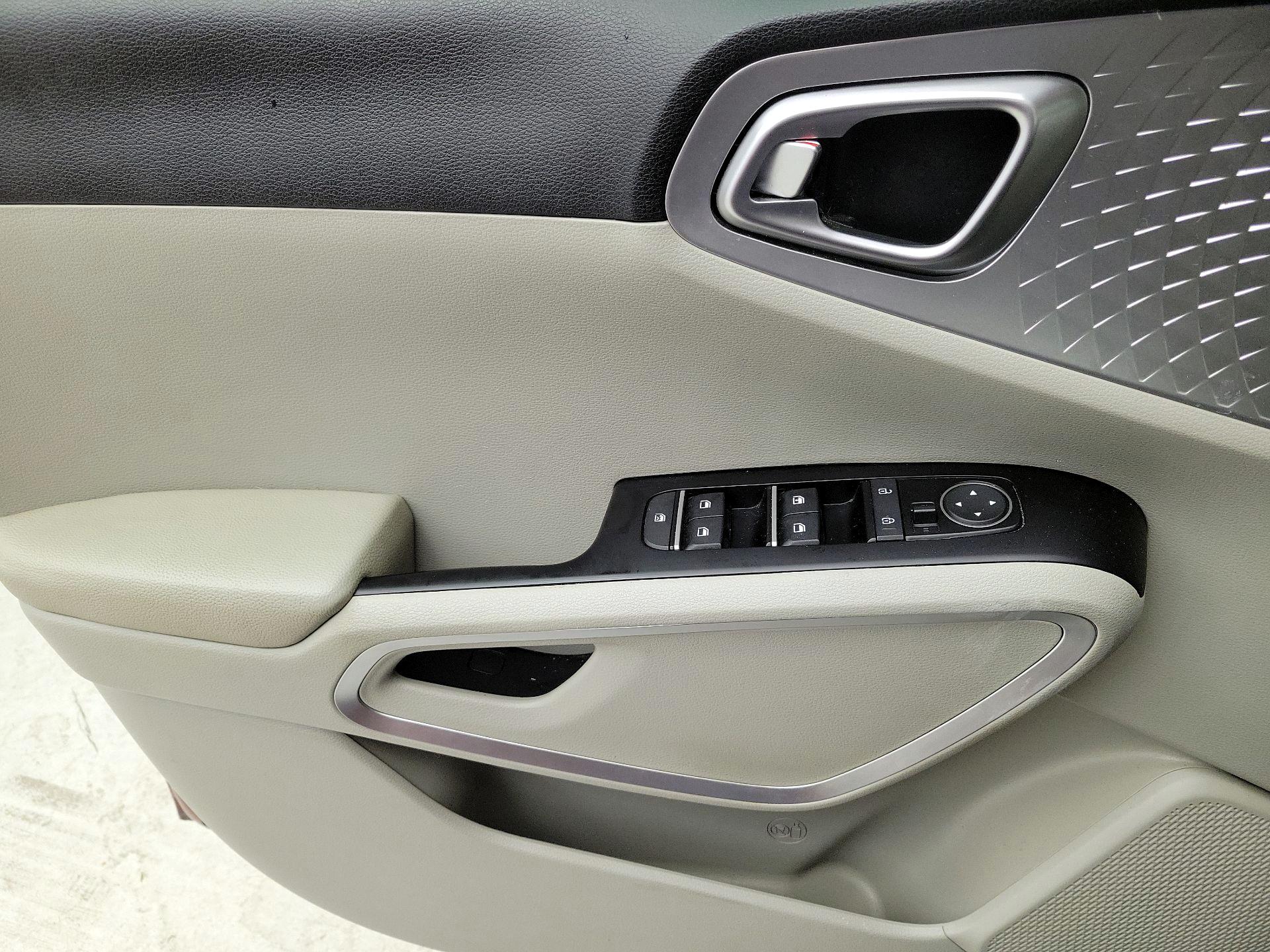 Thumbnail: 2022 Kia Soul - 12
