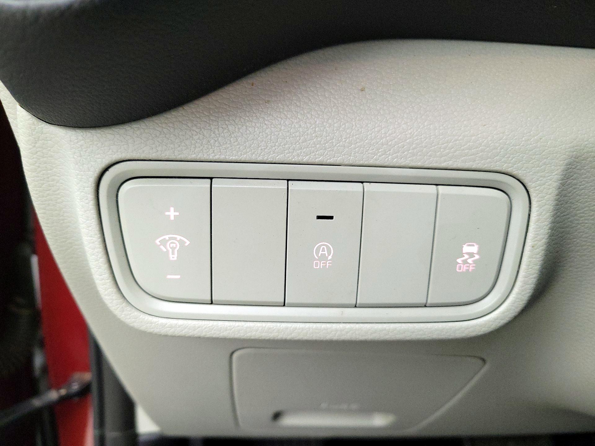Thumbnail: 2022 Kia Soul - 13