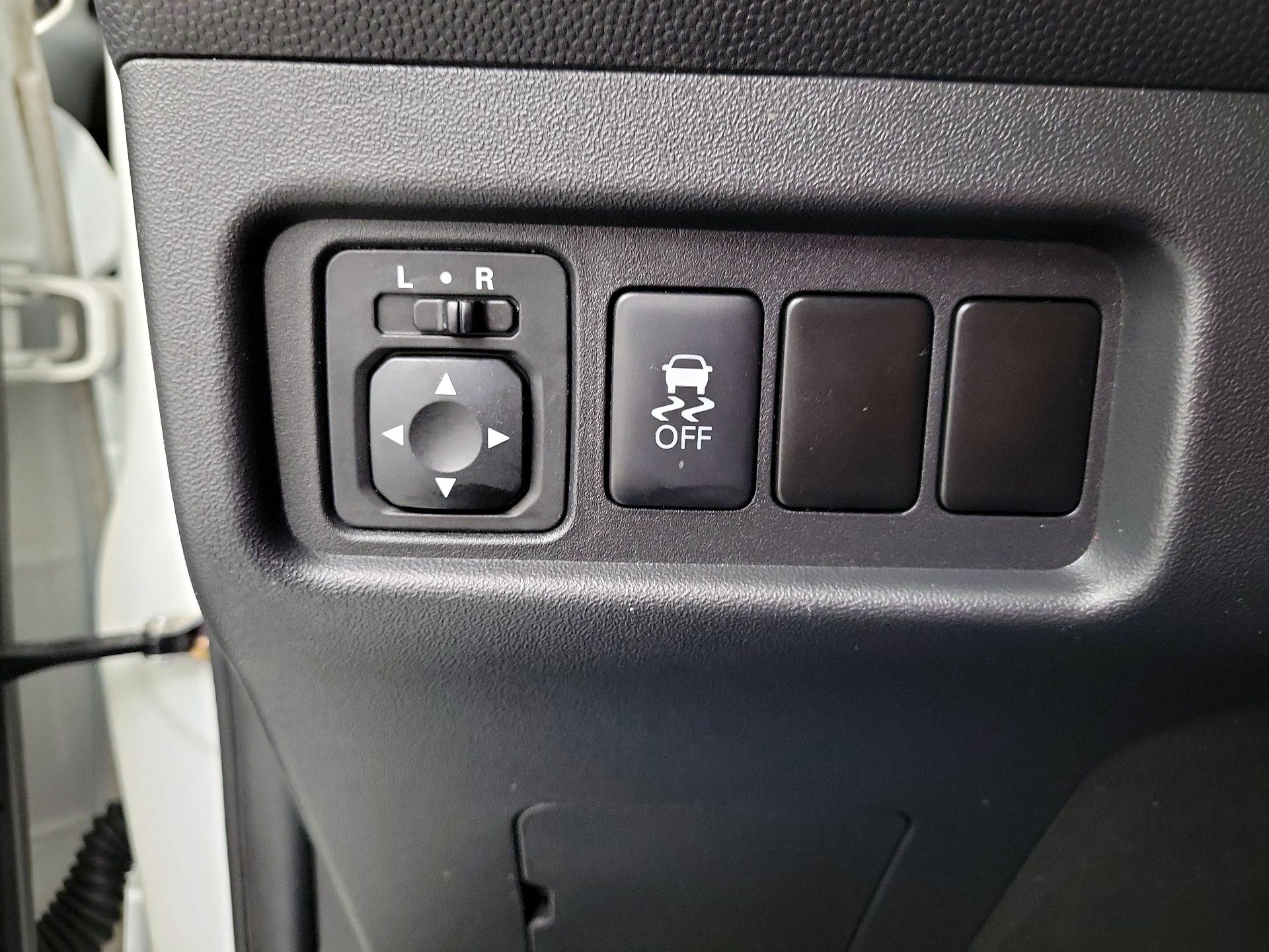 Thumbnail: 2017 Mitsubishi Mirage - 11