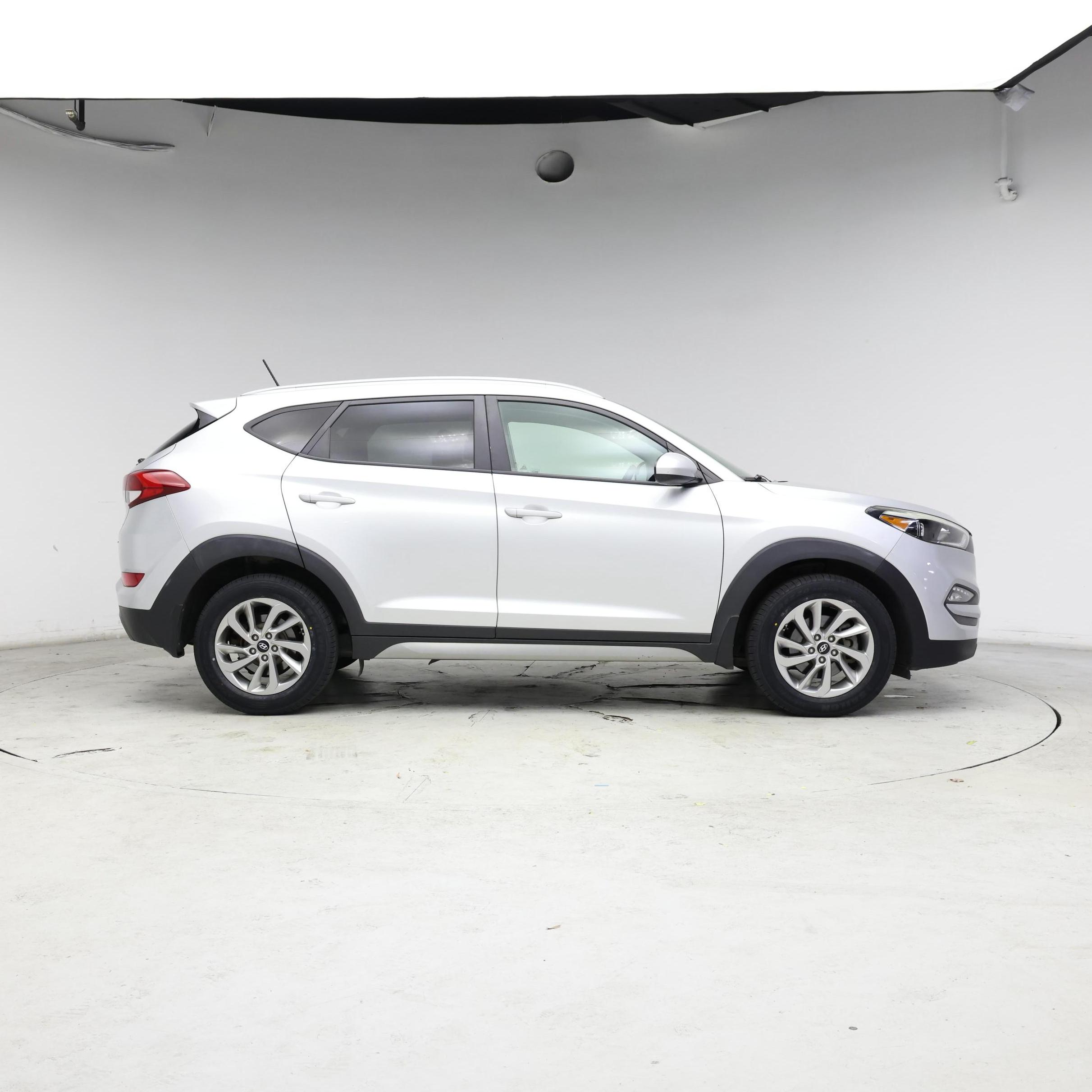 Thumbnail: 2017 Hyundai Tucson - 7