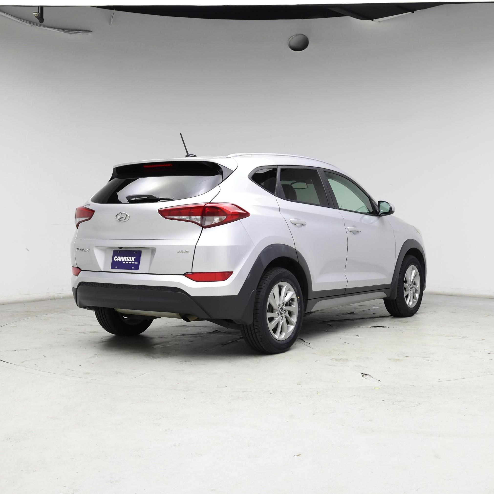 Thumbnail: 2017 Hyundai Tucson - 8