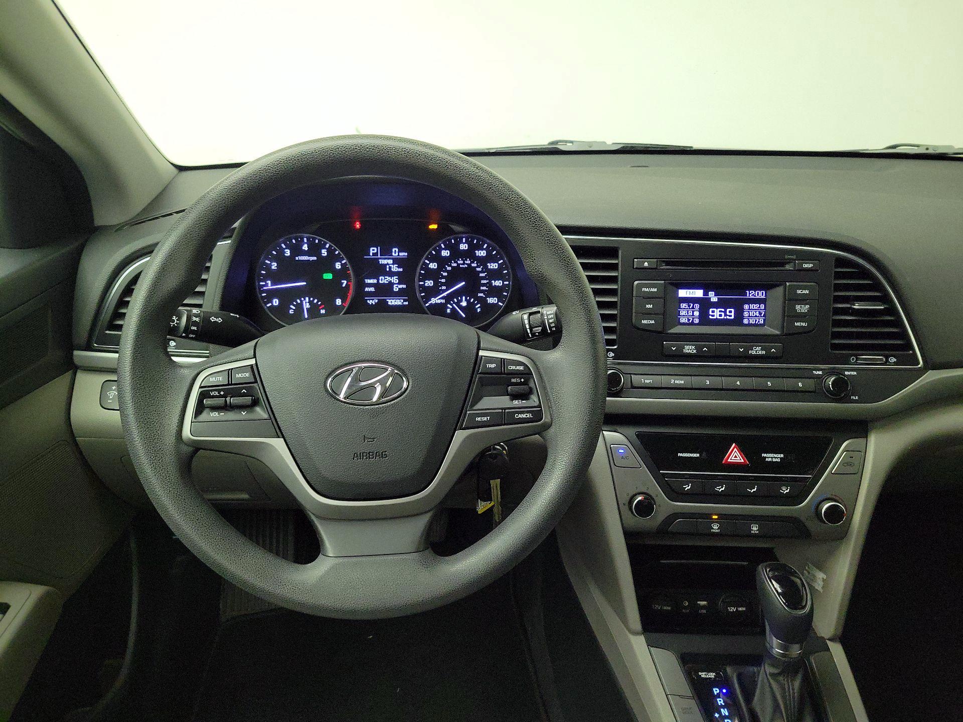 Thumbnail: 2017 Hyundai Elantra - 10