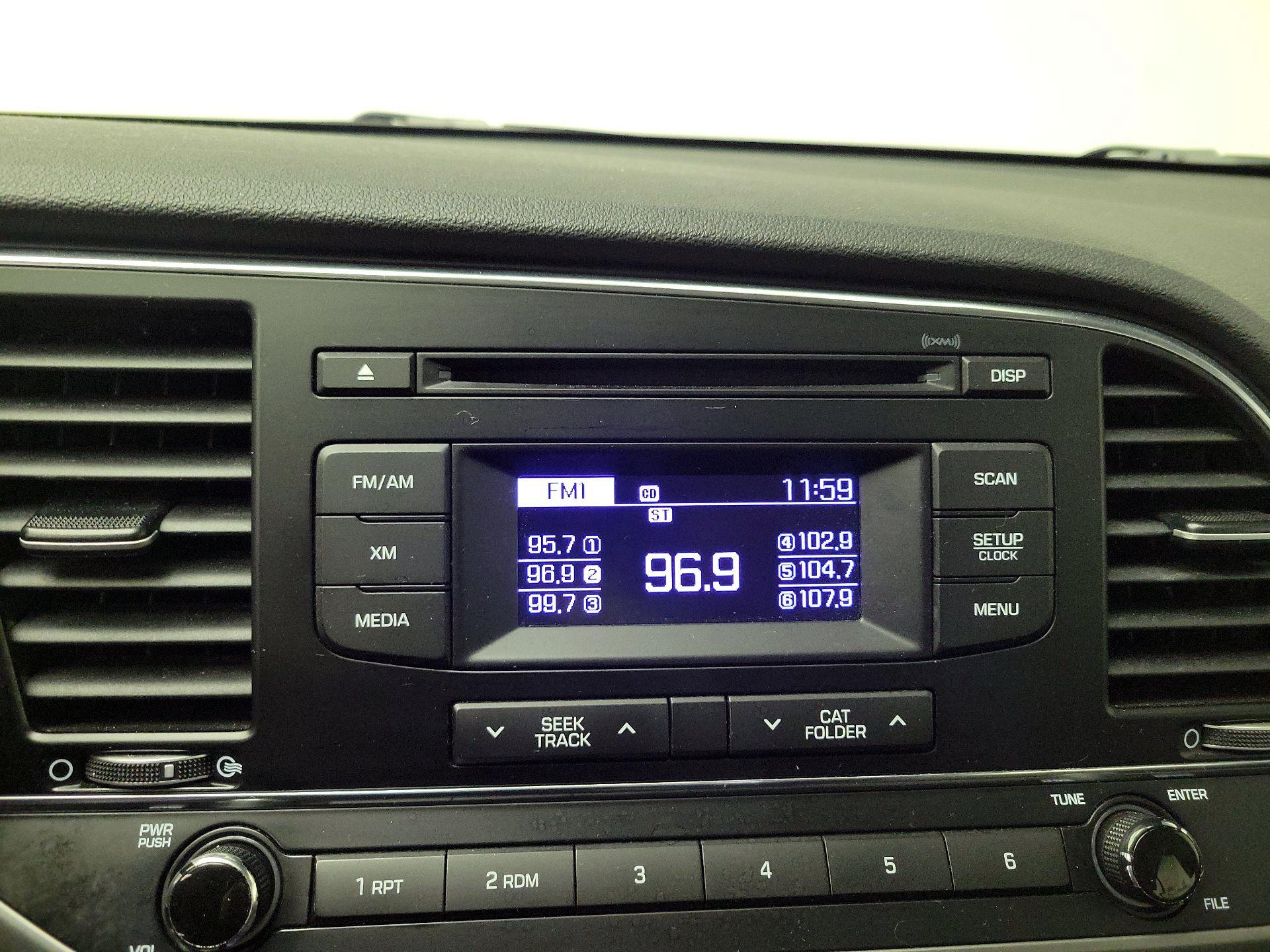 Thumbnail: 2017 Hyundai Elantra - 14