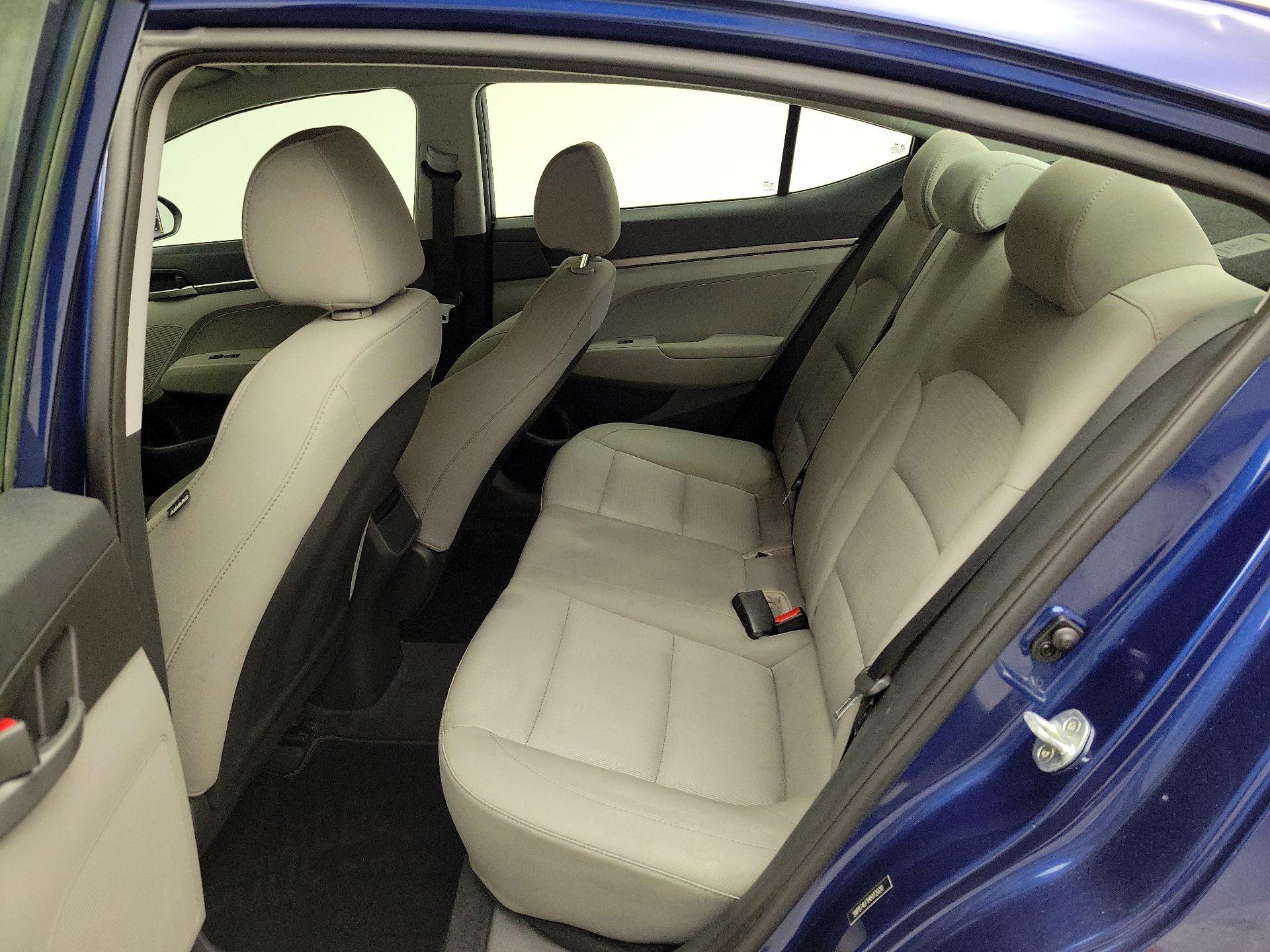 Thumbnail: 2017 Hyundai Elantra - 18