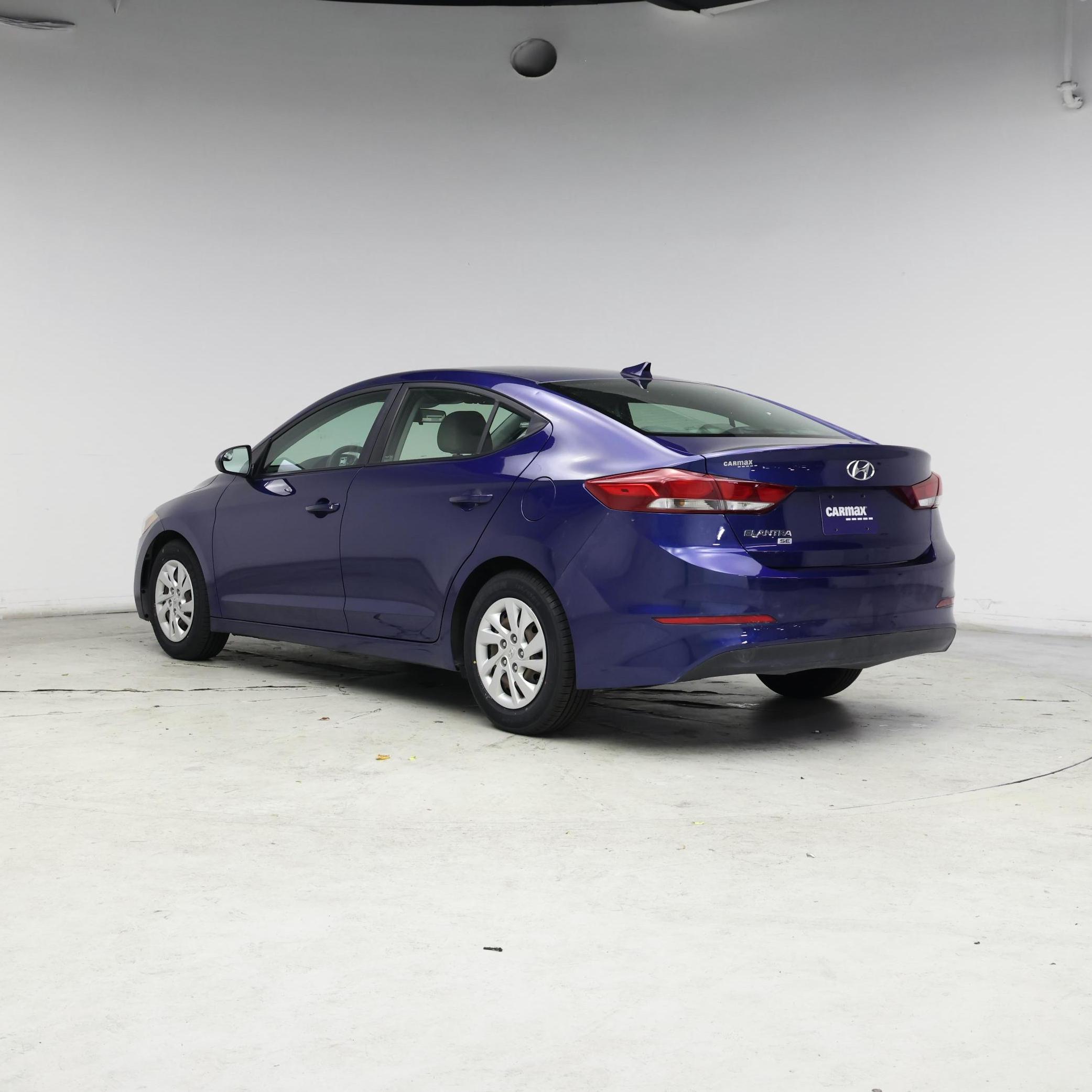 Thumbnail: 2017 Hyundai Elantra - 2