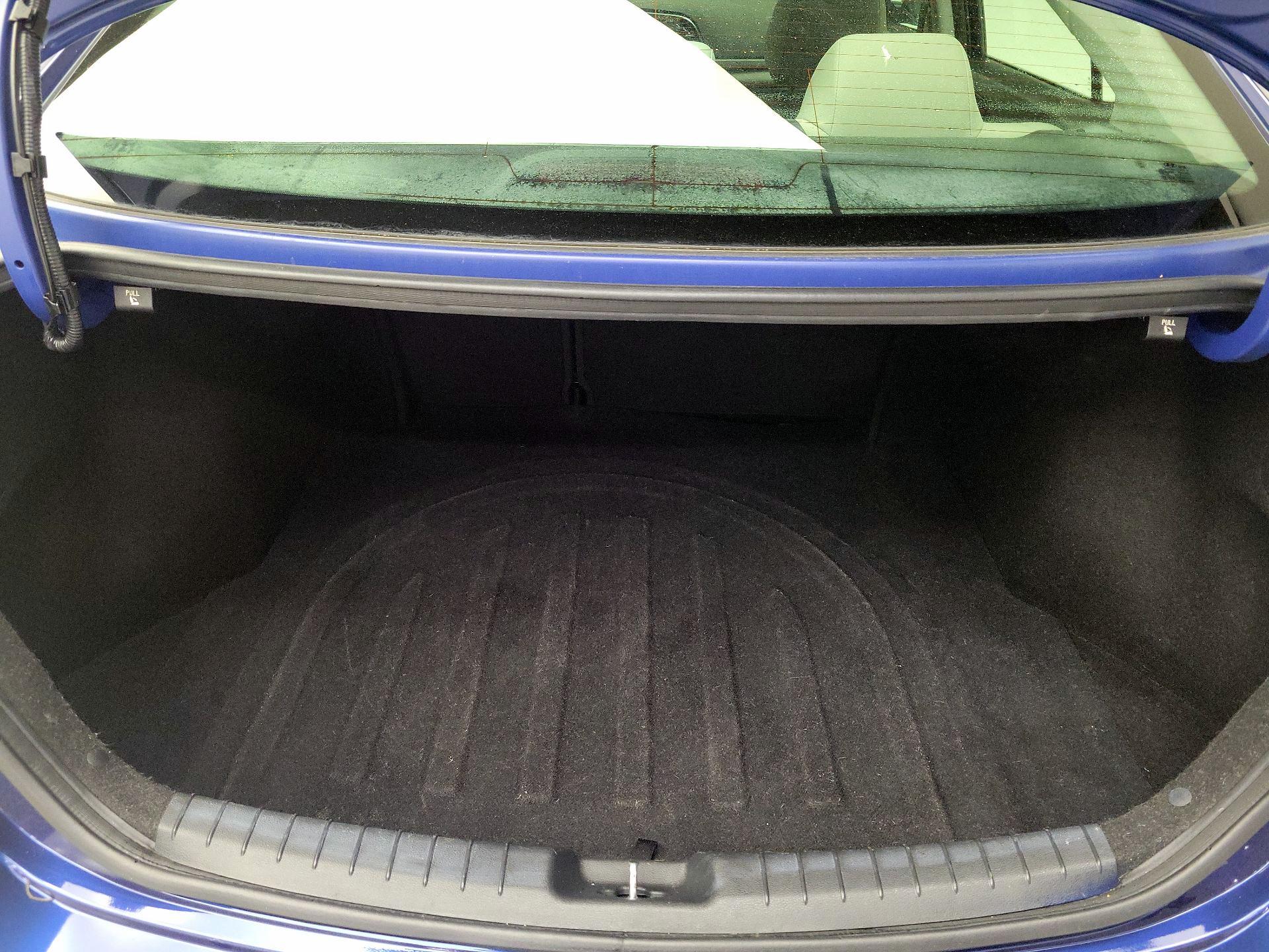 Thumbnail: 2017 Hyundai Elantra - 19