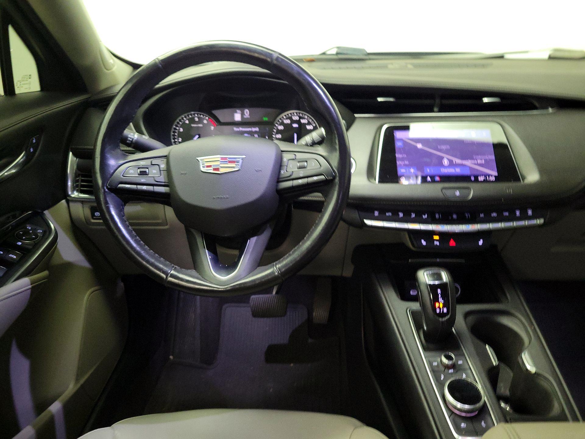 Thumbnail: 2019 Cadillac XT4 - 10