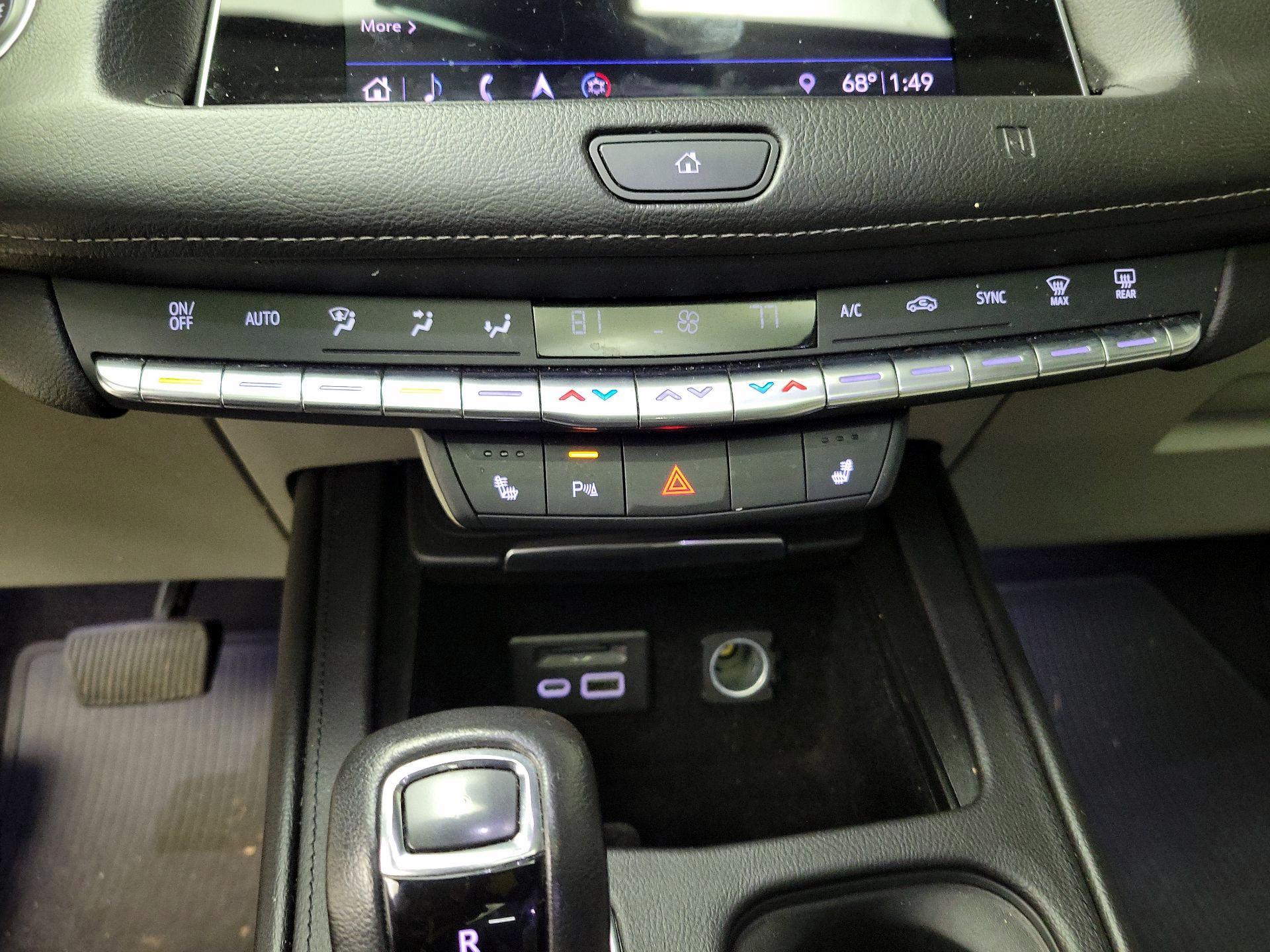 Thumbnail: 2019 Cadillac XT4 - 17