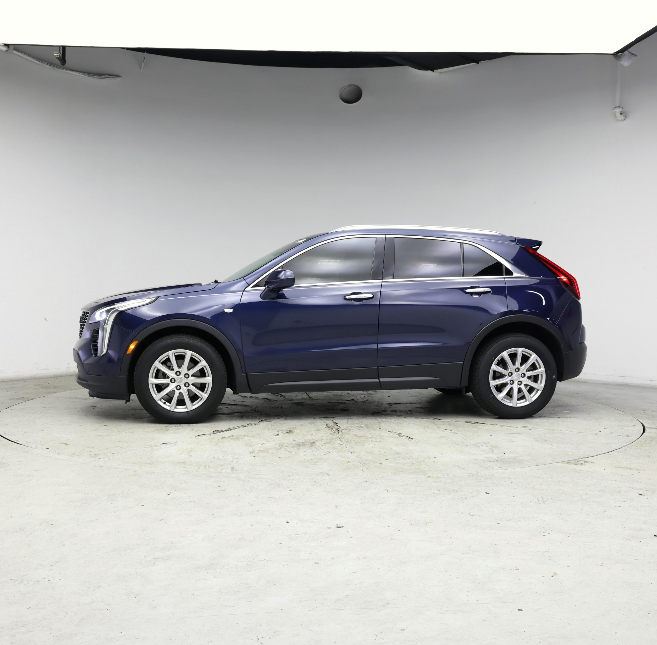 Thumbnail: 2019 Cadillac XT4 - 3