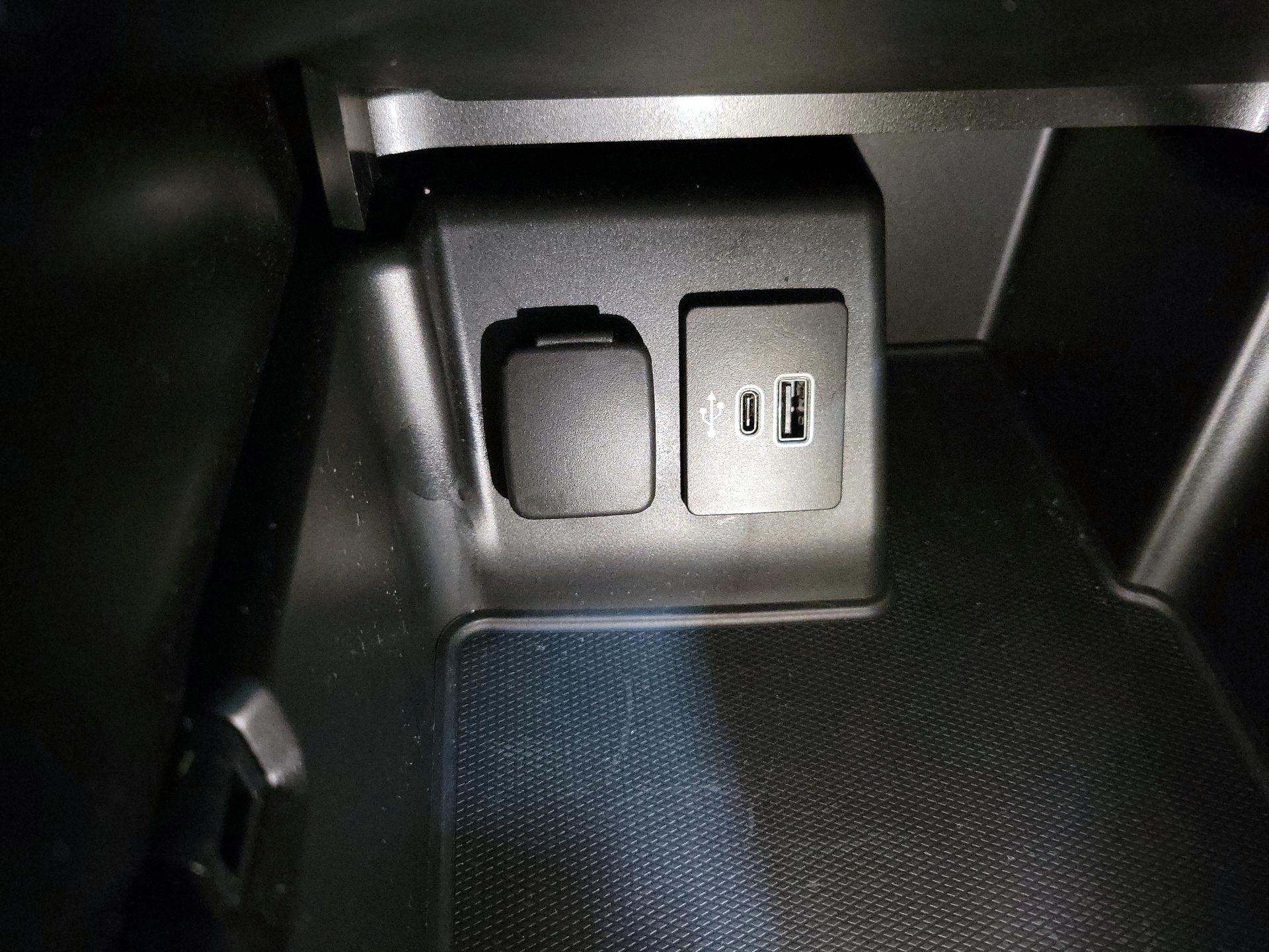 Thumbnail: 2025 Ford Explorer - 19