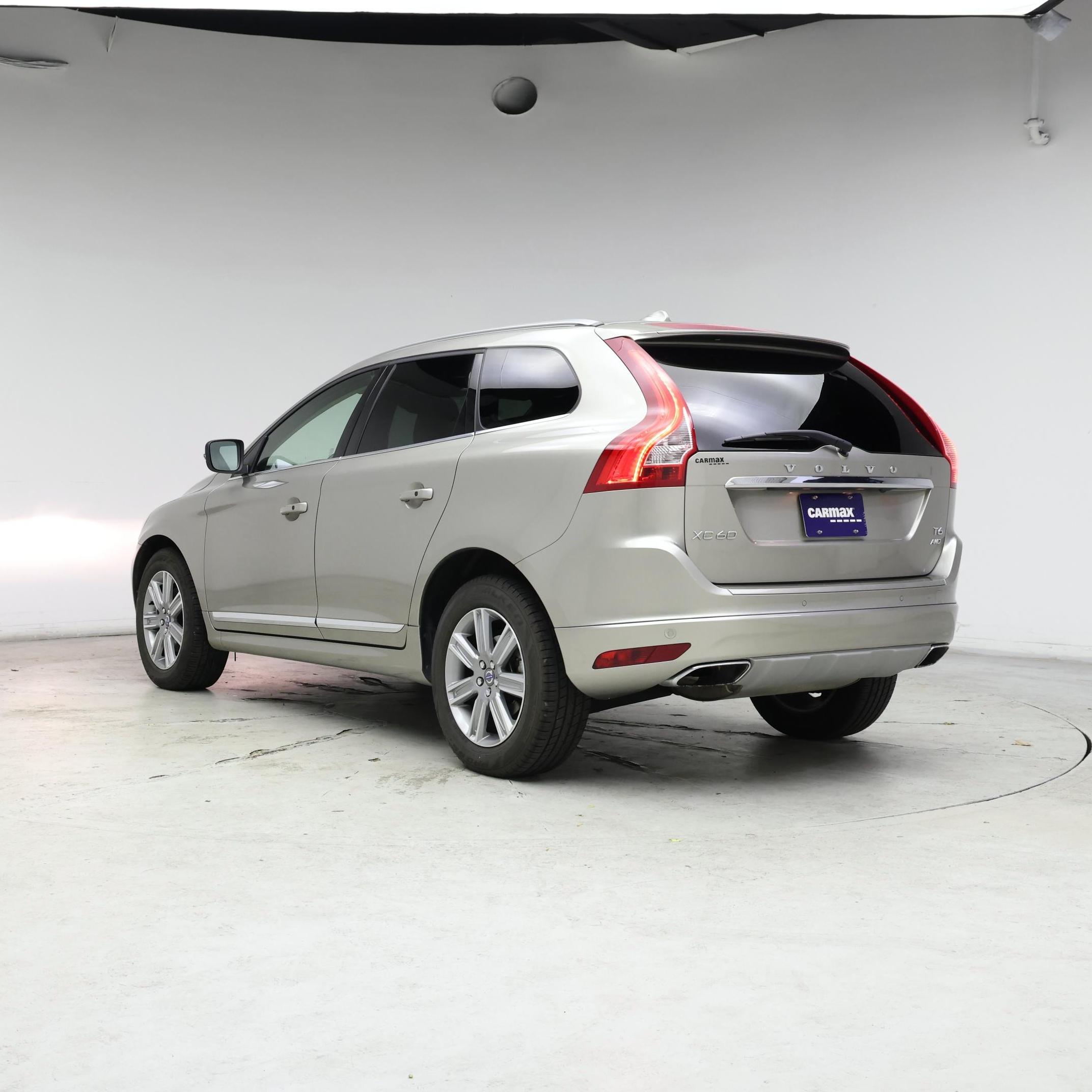 Thumbnail: 2016 Volvo XC60 - 2