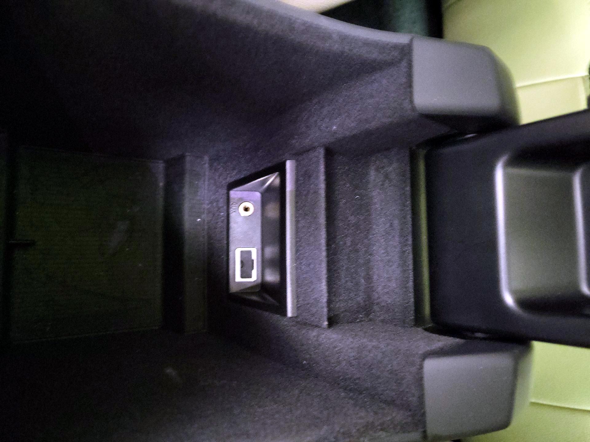 Thumbnail: 2016 Volvo XC60 - 19