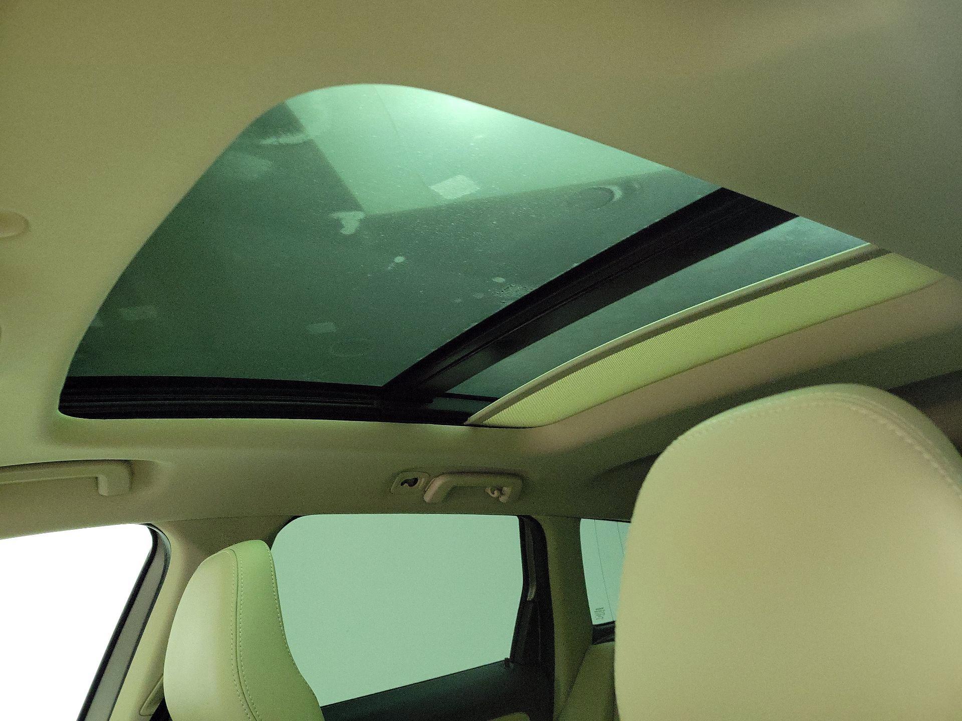 Thumbnail: 2016 Volvo XC60 - 20