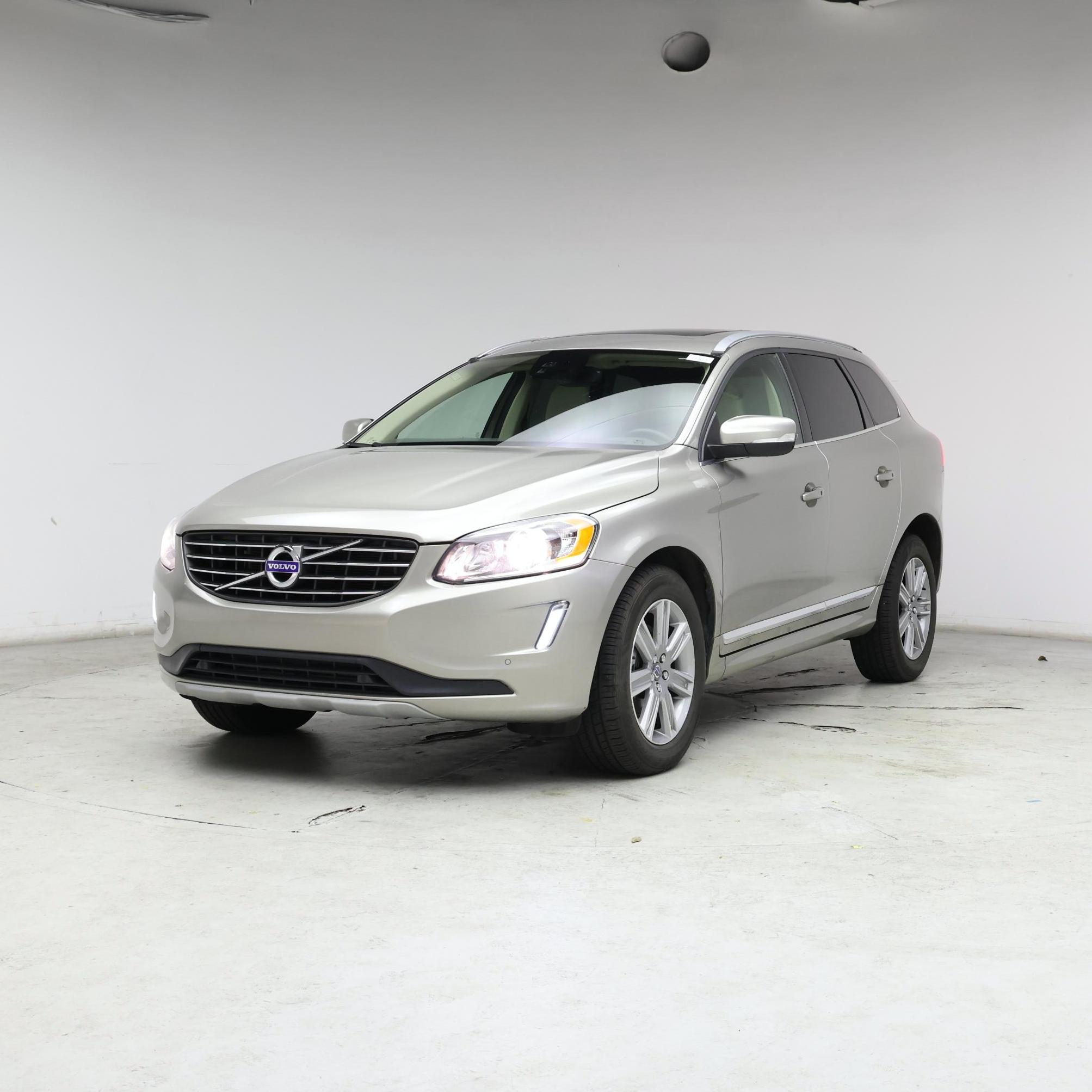 Thumbnail: 2016 Volvo XC60 - 4