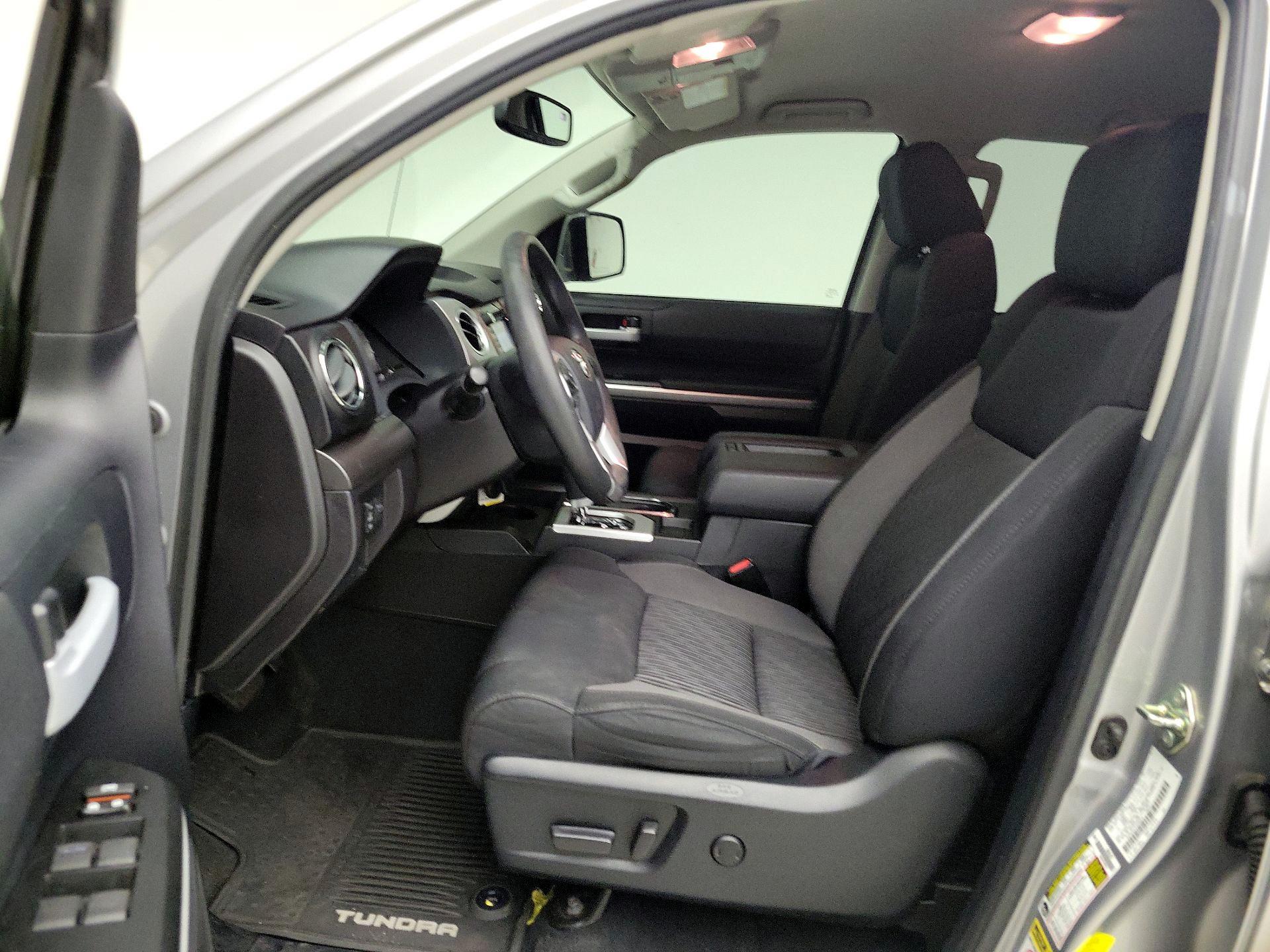 Thumbnail: 2015 Toyota Tundra - 11