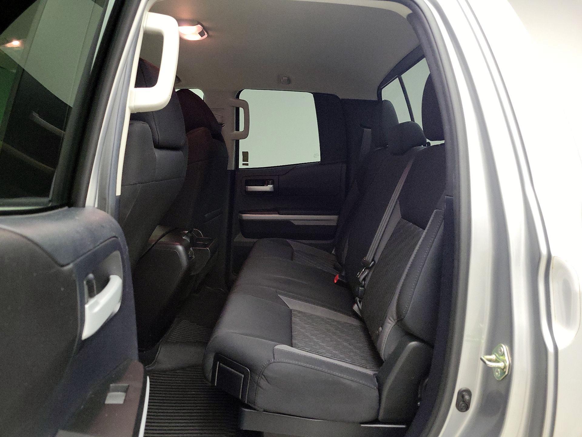 Thumbnail: 2015 Toyota Tundra - 19