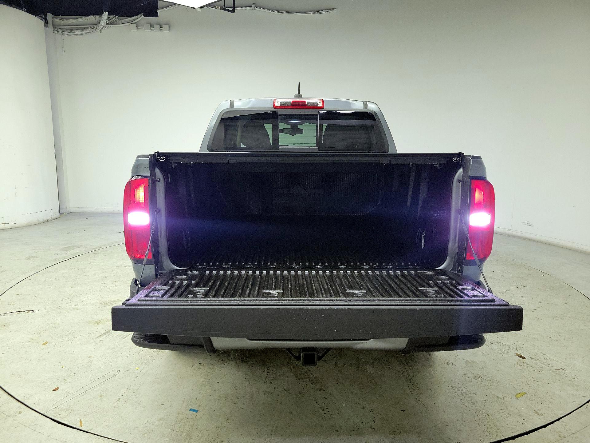 Thumbnail: 2019 Chevrolet Colorado - 20