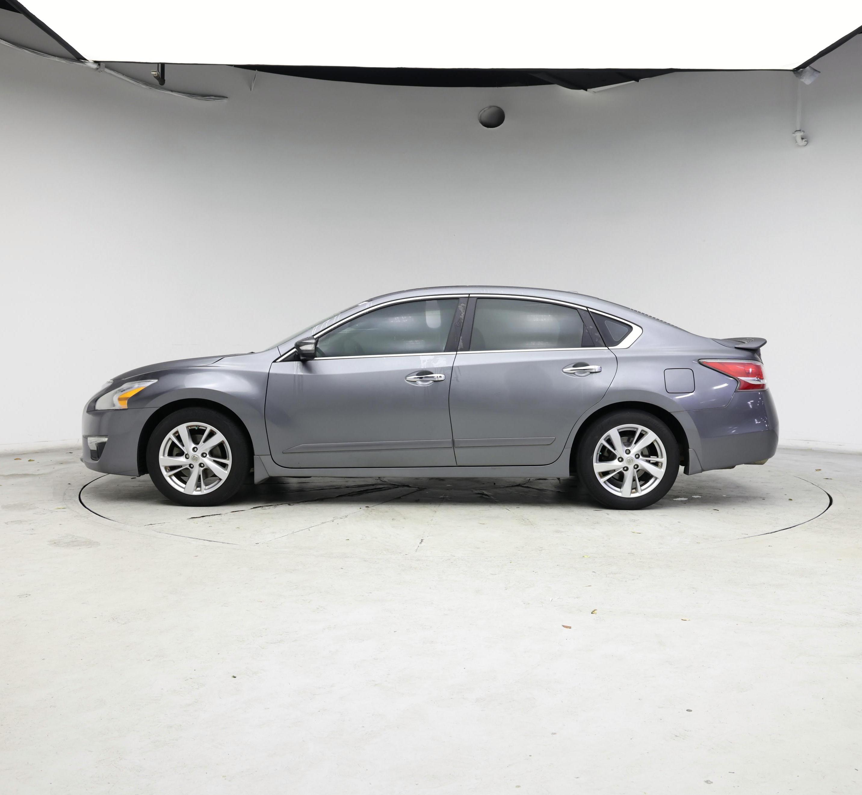 Thumbnail: 2015 Nissan Altima - 3