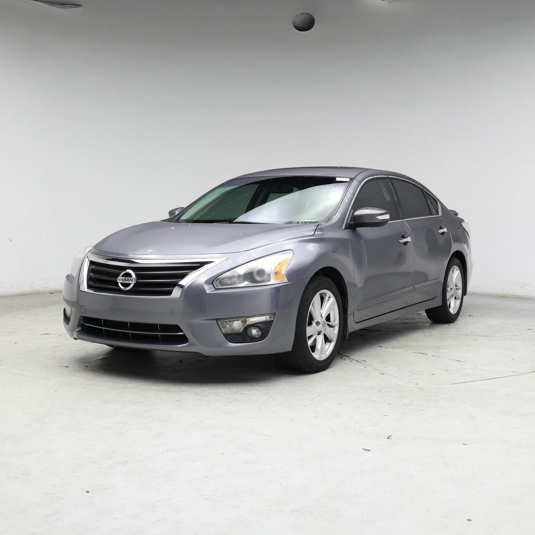 Thumbnail: 2015 Nissan Altima - 4