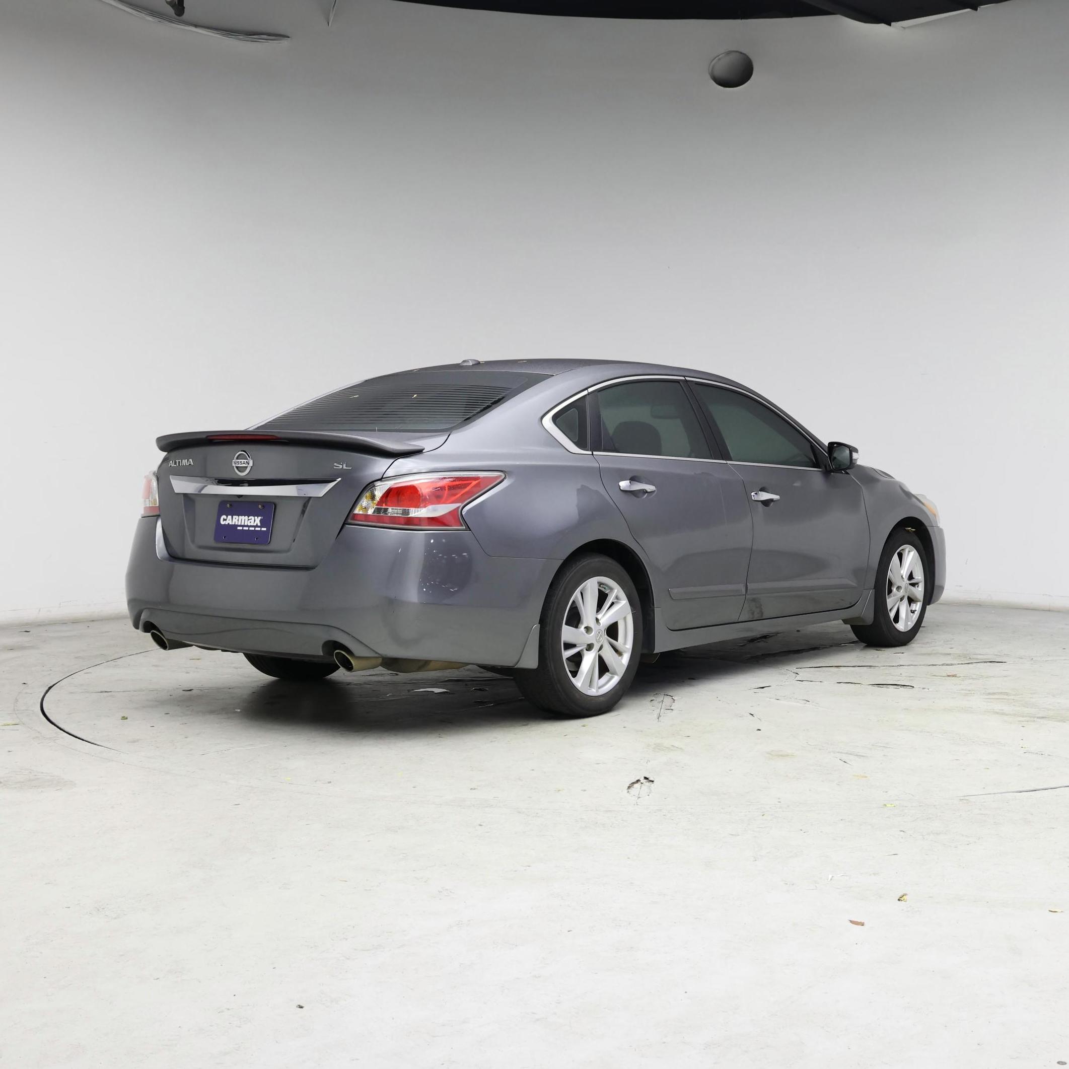 Thumbnail: 2015 Nissan Altima - 8