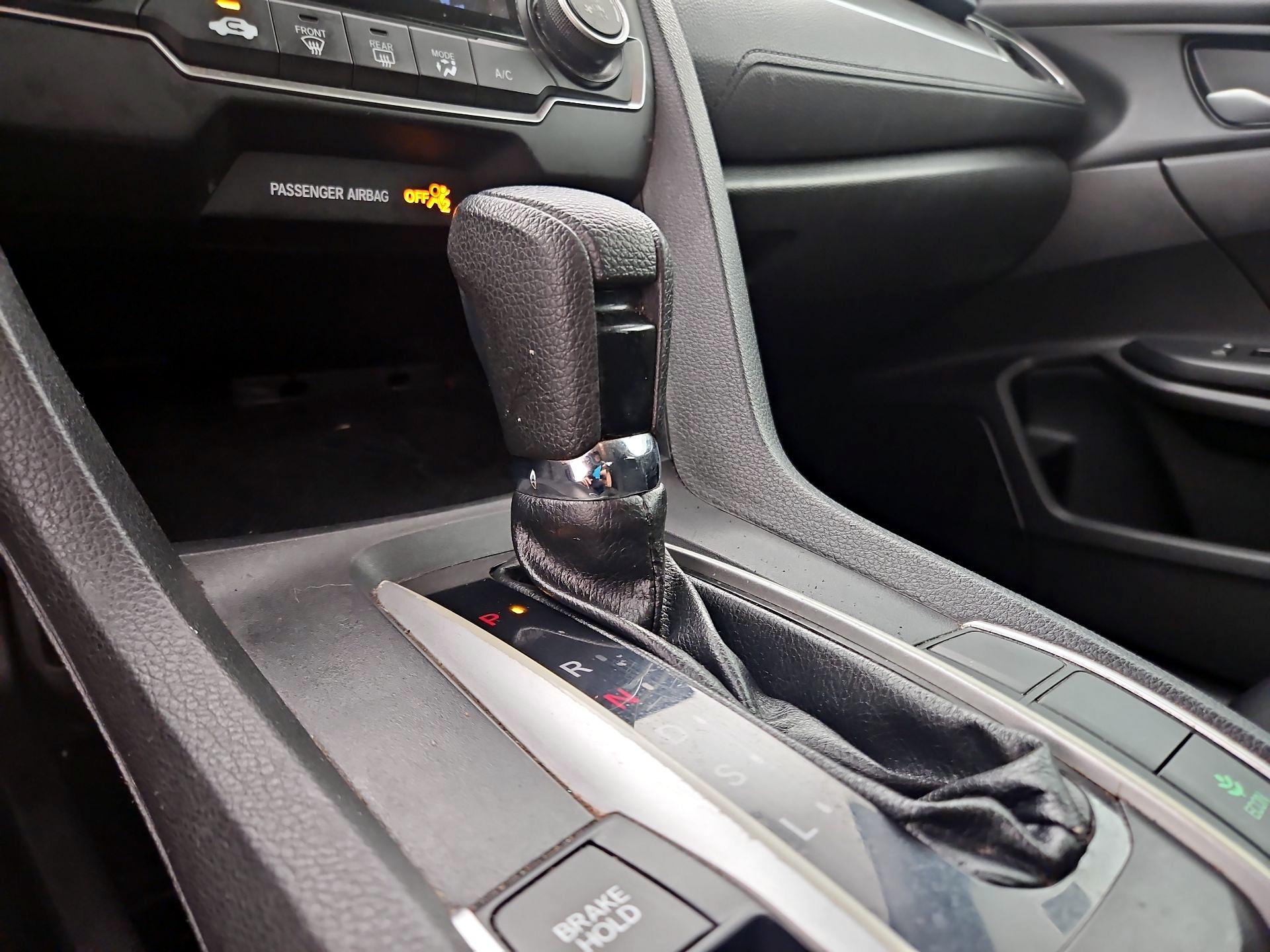 Thumbnail: 2019 Honda Civic - 17