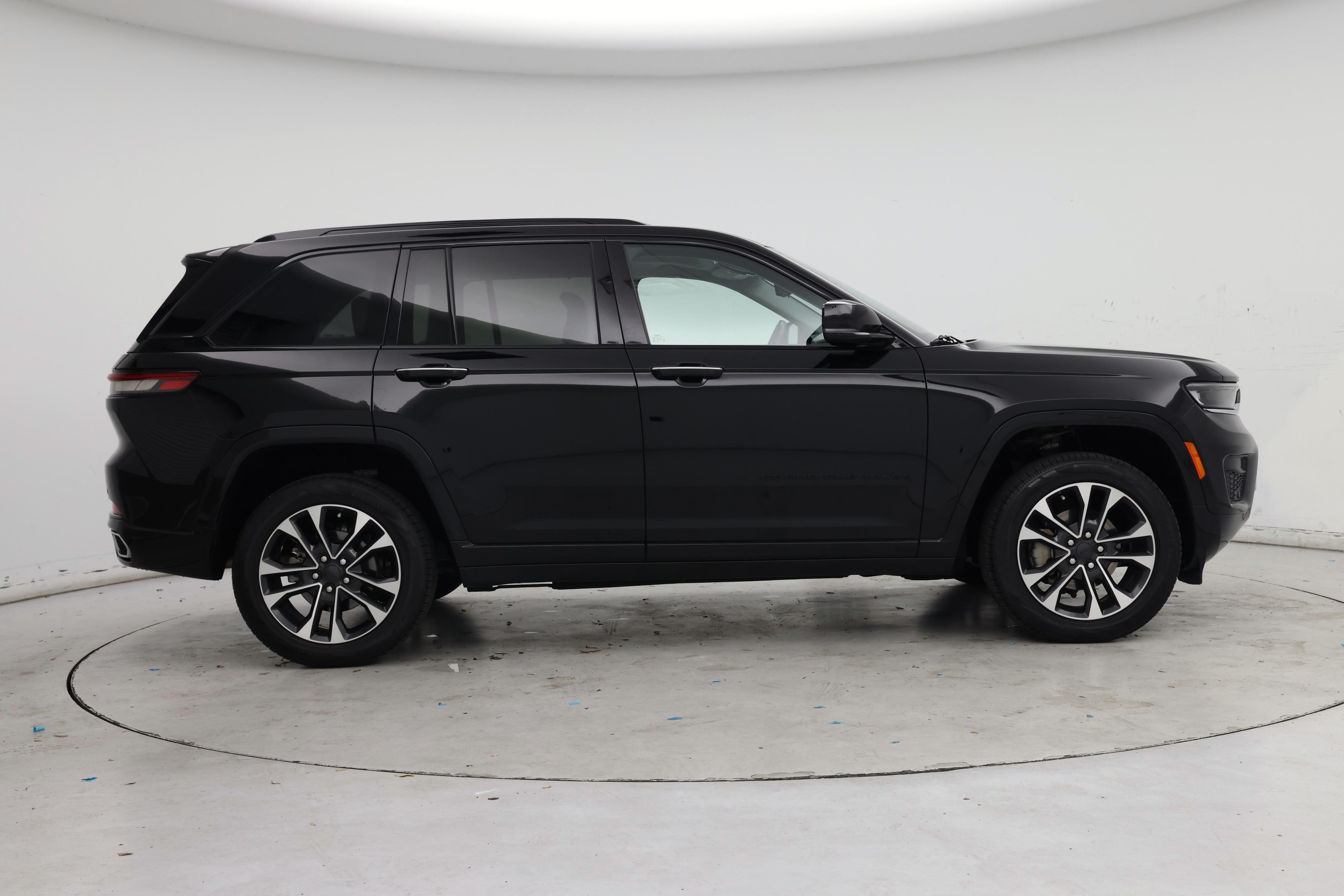 Thumbnail: 2022 Jeep Grand Cherokee - 7