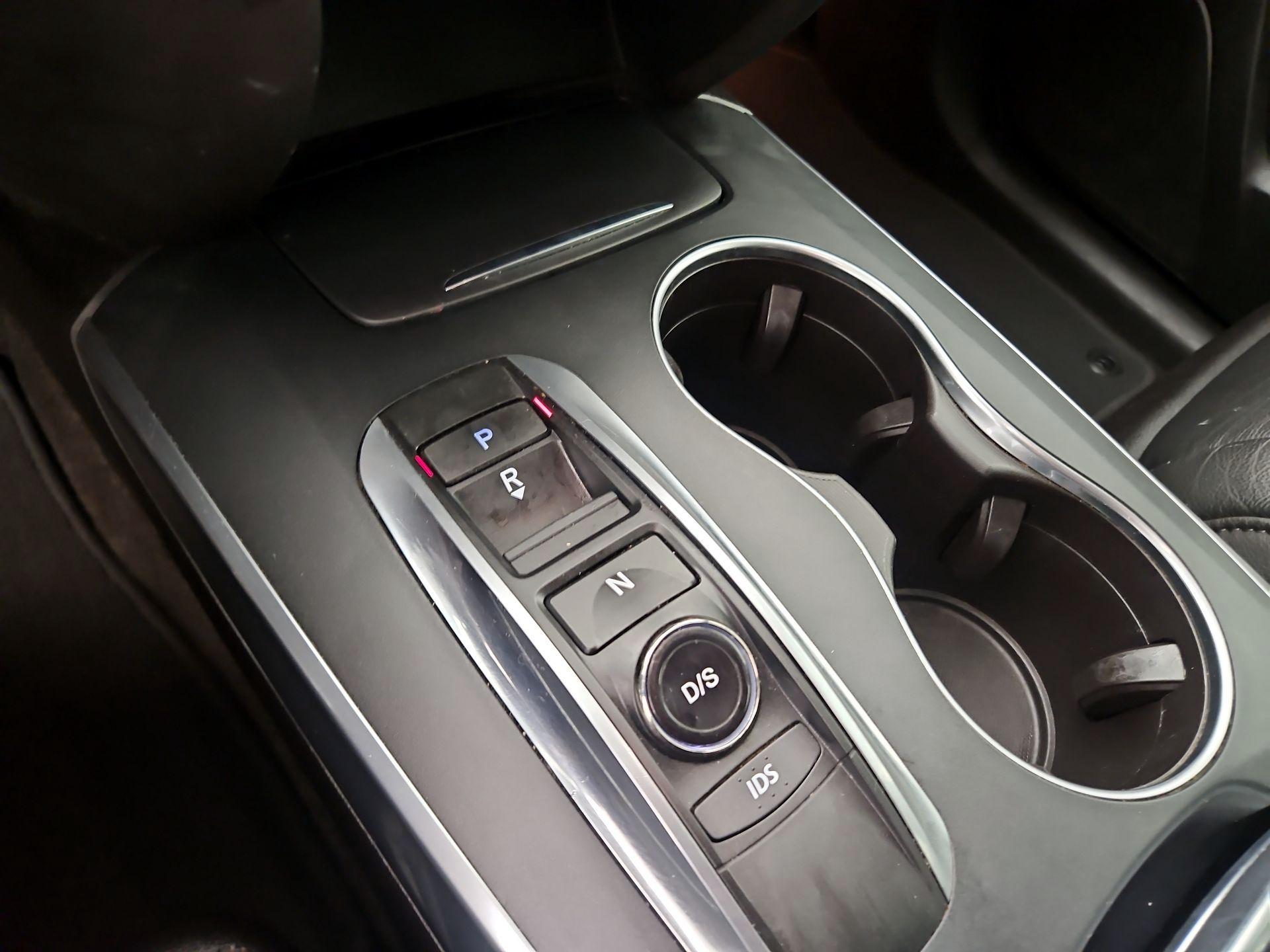 Thumbnail: 2016 Acura MDX - 18