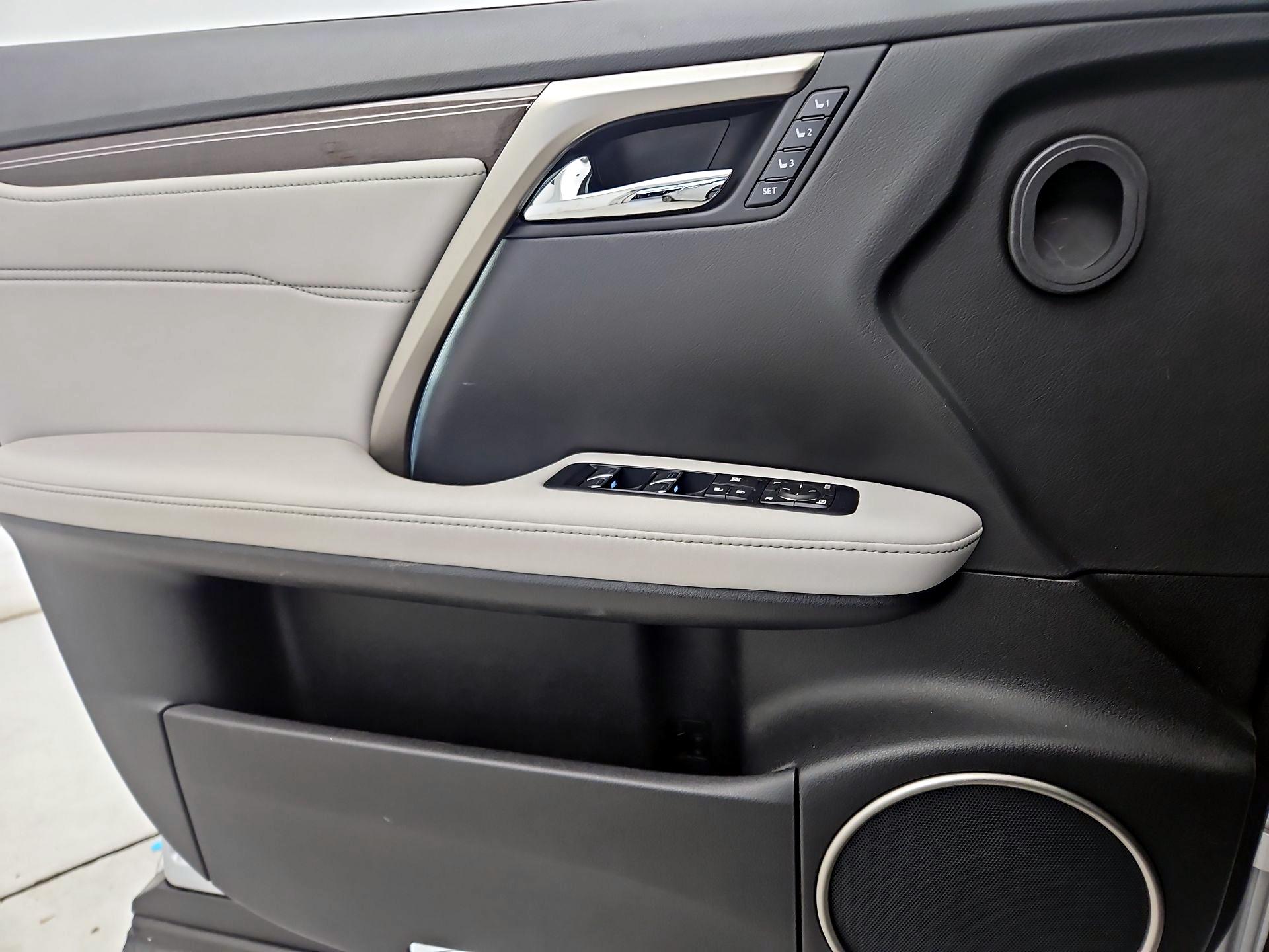 Thumbnail: 2016 Lexus RX - 12