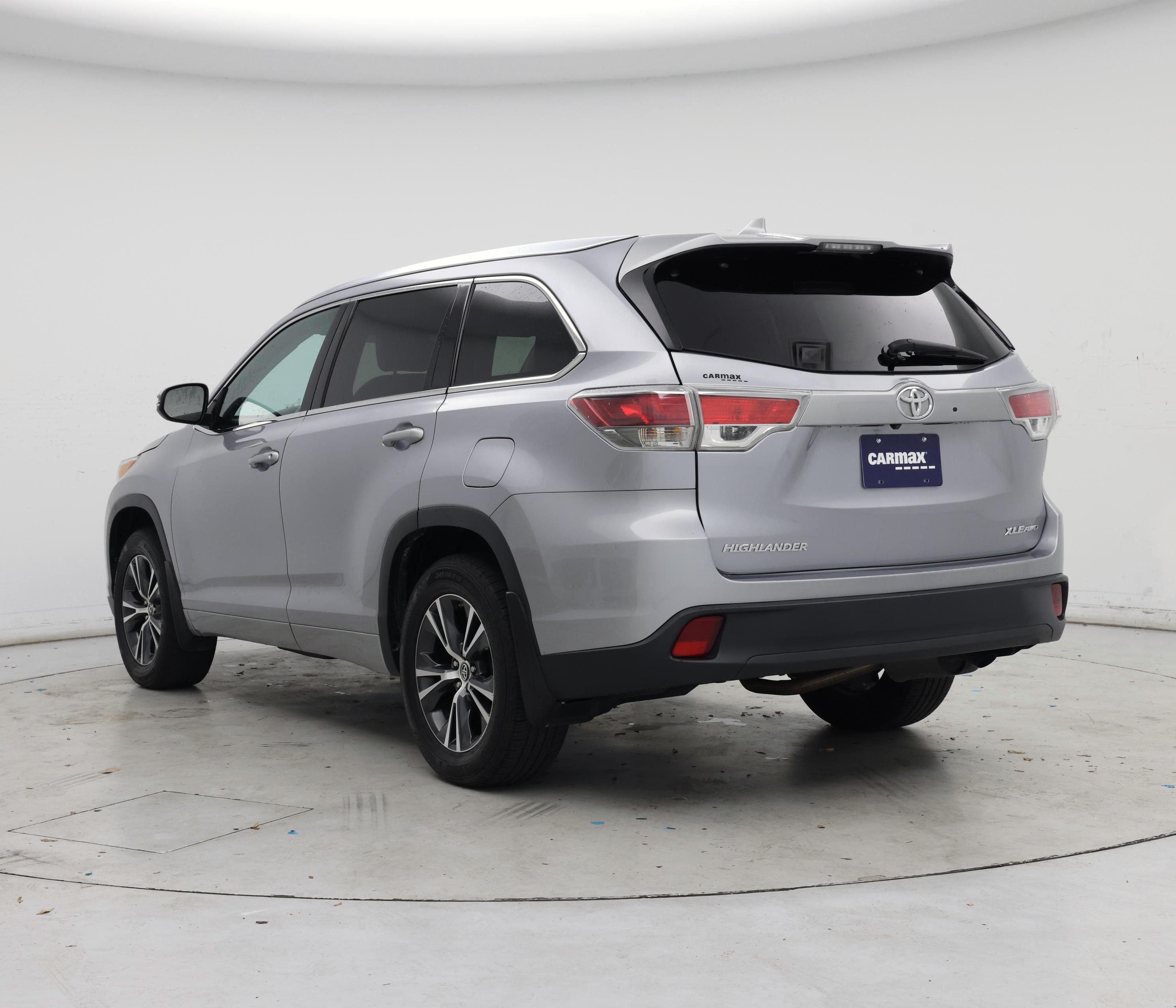 Thumbnail: 2016 Toyota Highlander - 2
