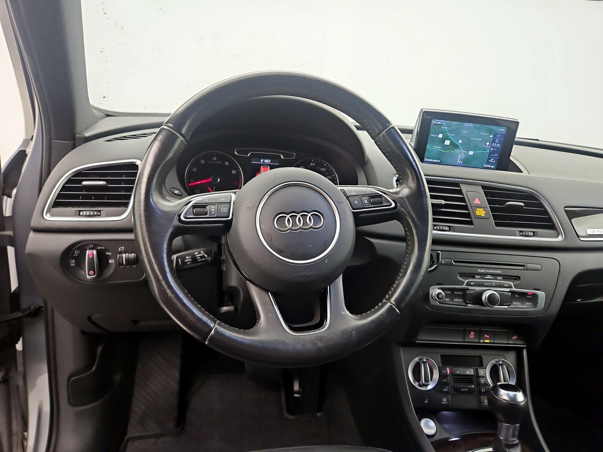 Thumbnail: 2015 Audi Q3 - 10