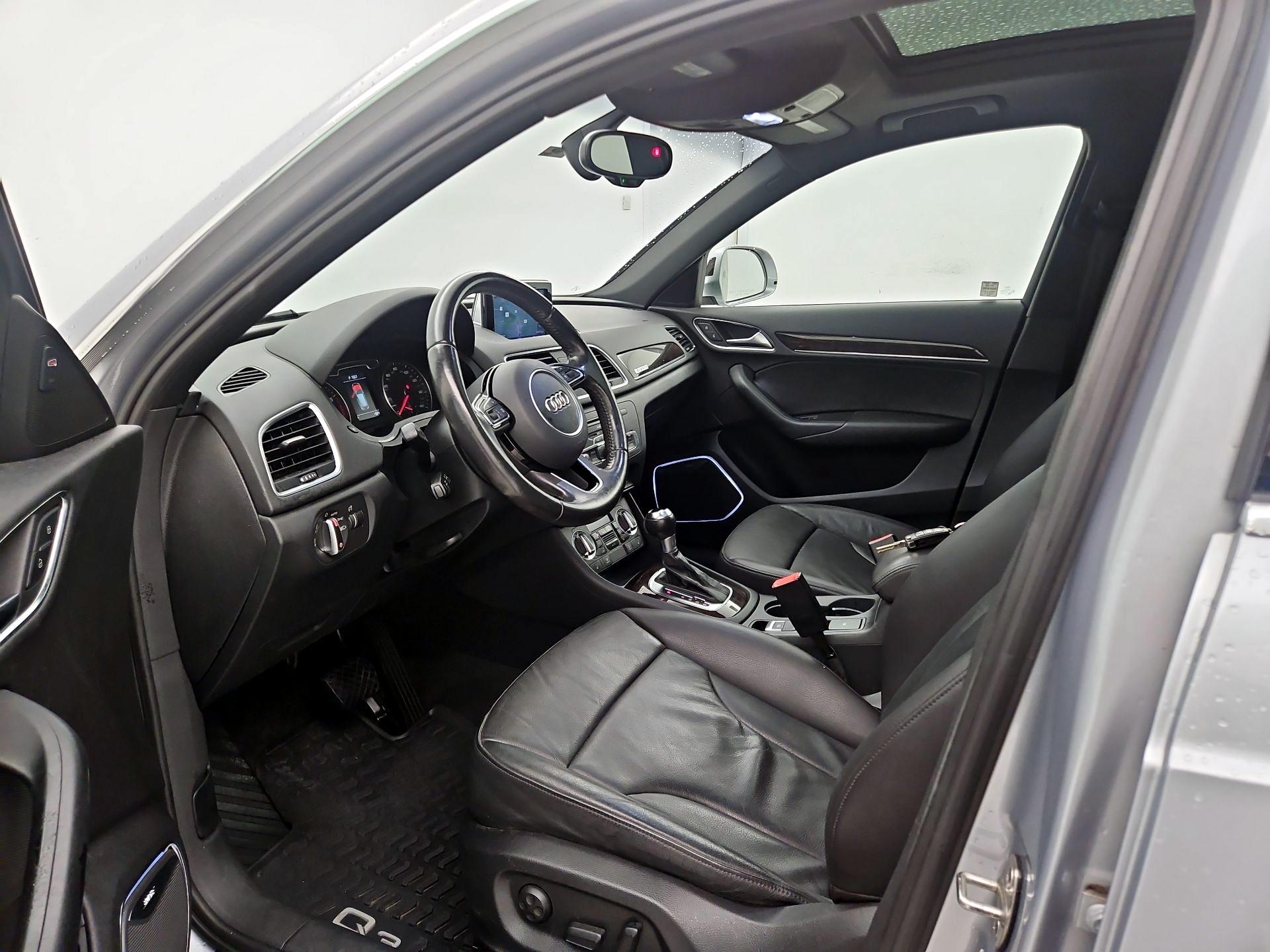 Thumbnail: 2015 Audi Q3 - 11