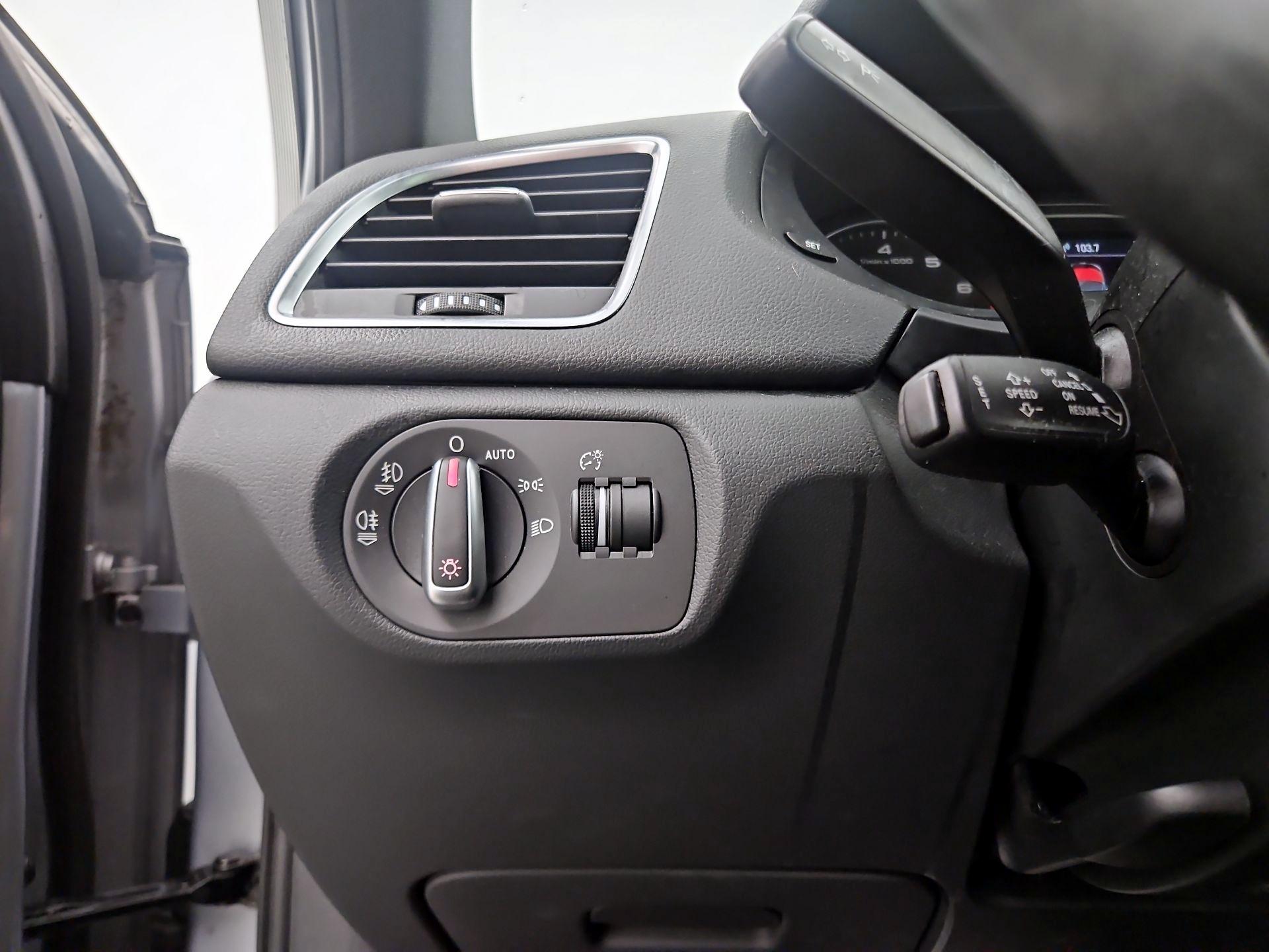 Thumbnail: 2015 Audi Q3 - 13