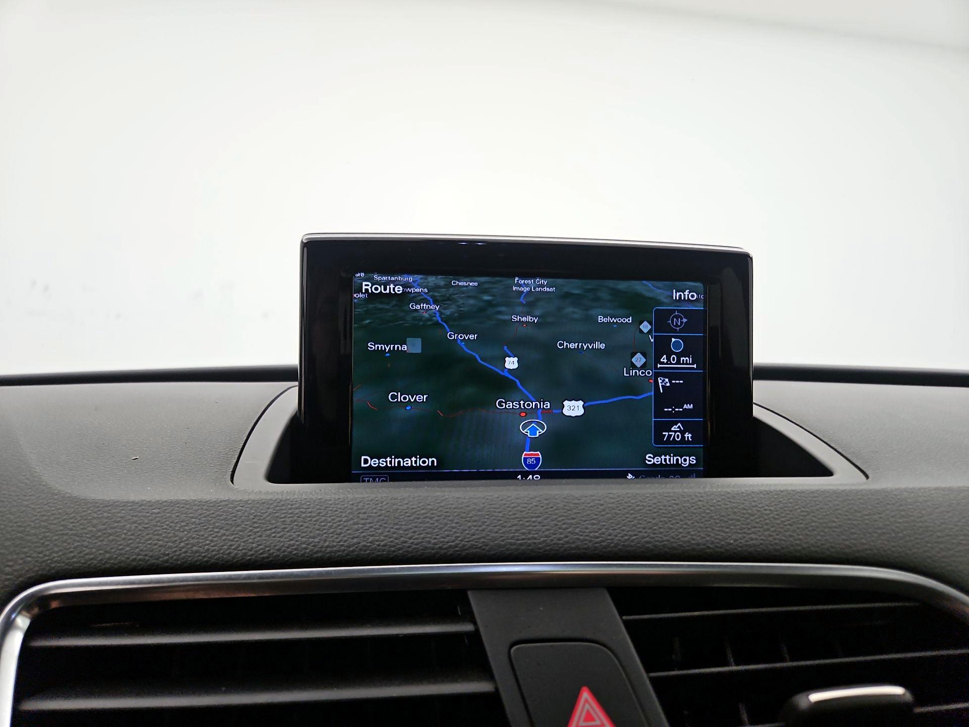 Thumbnail: 2015 Audi Q3 - 14