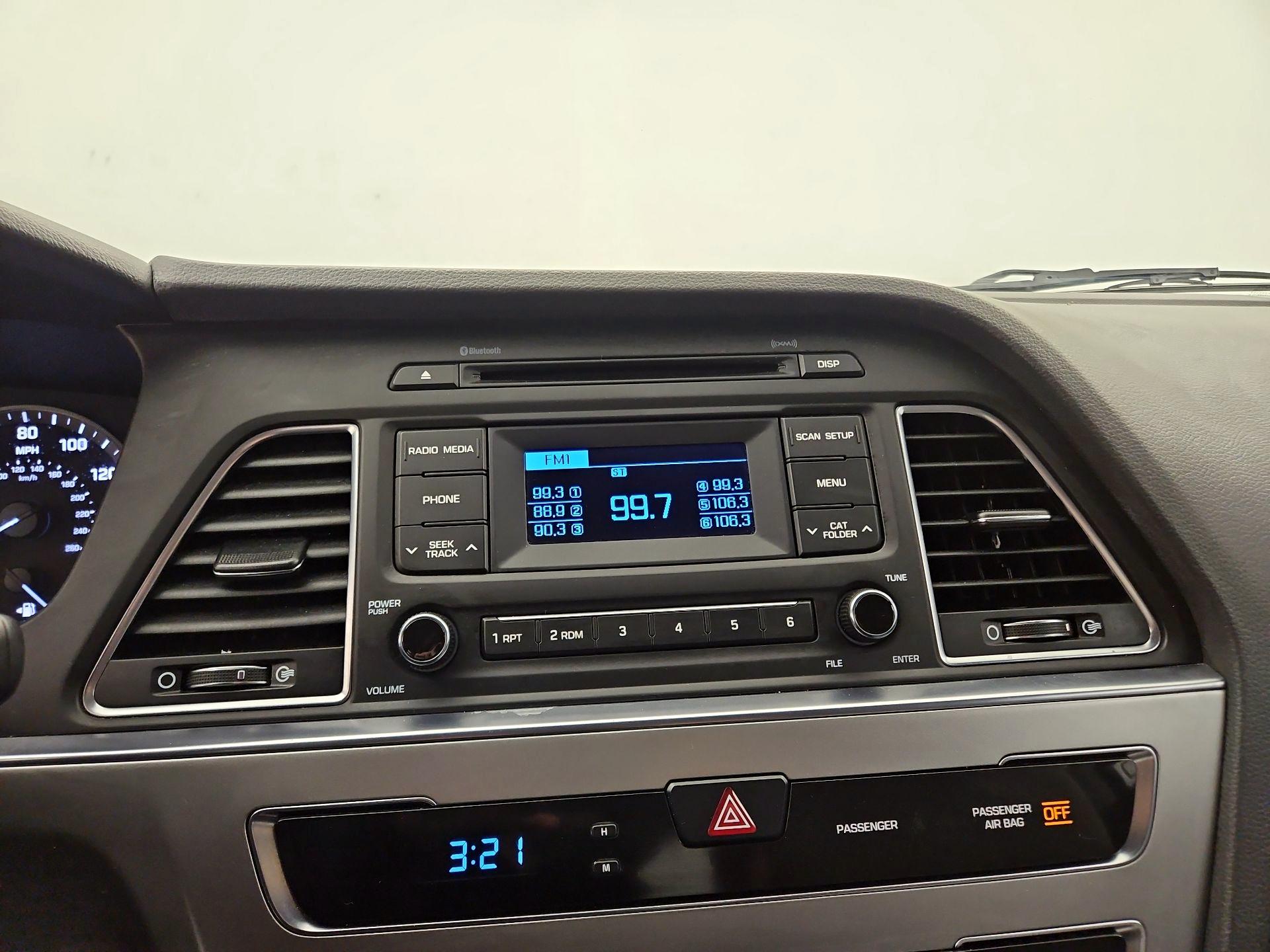 Thumbnail: 2015 Hyundai Sonata - 14