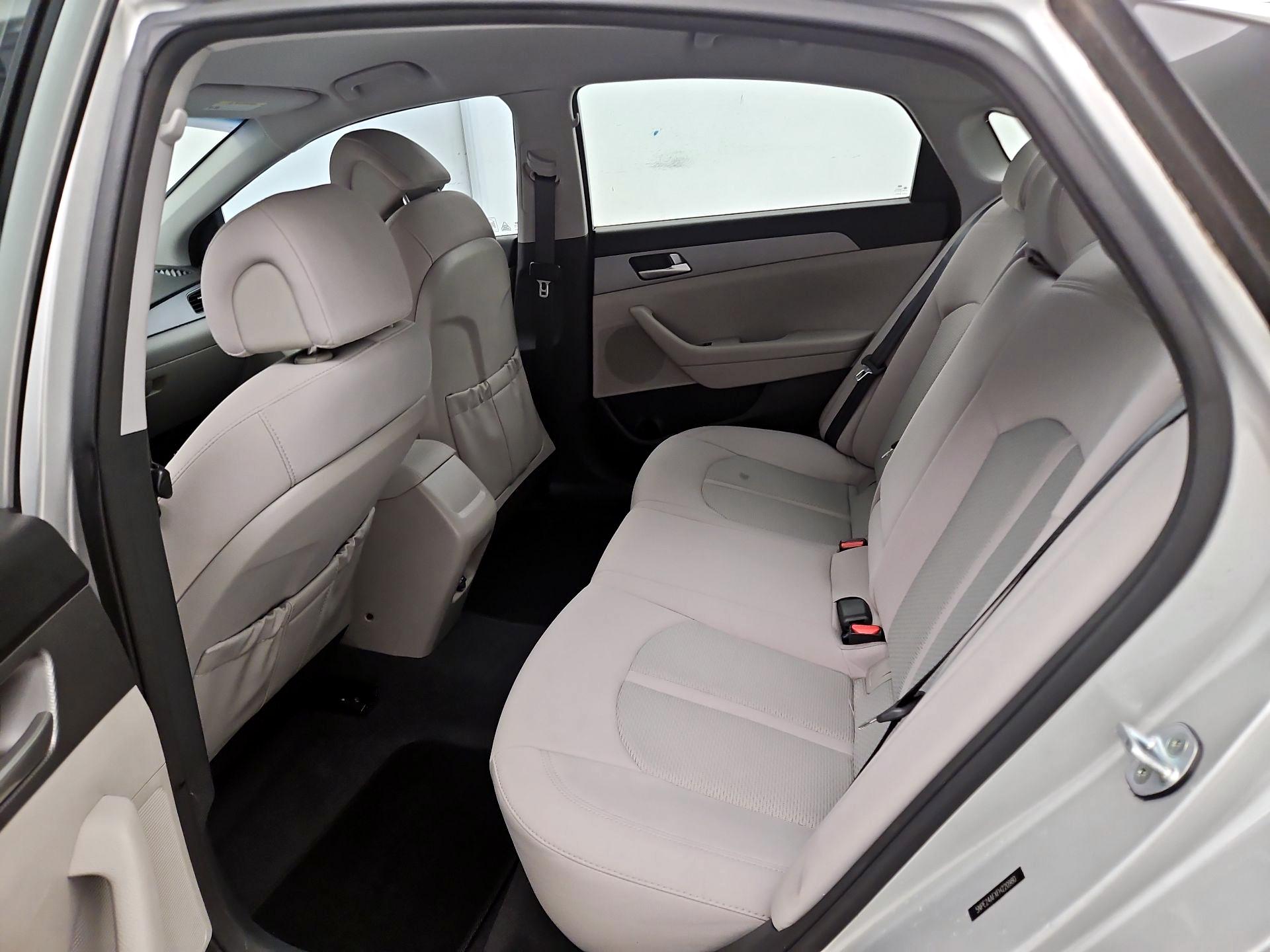 Thumbnail: 2015 Hyundai Sonata - 18