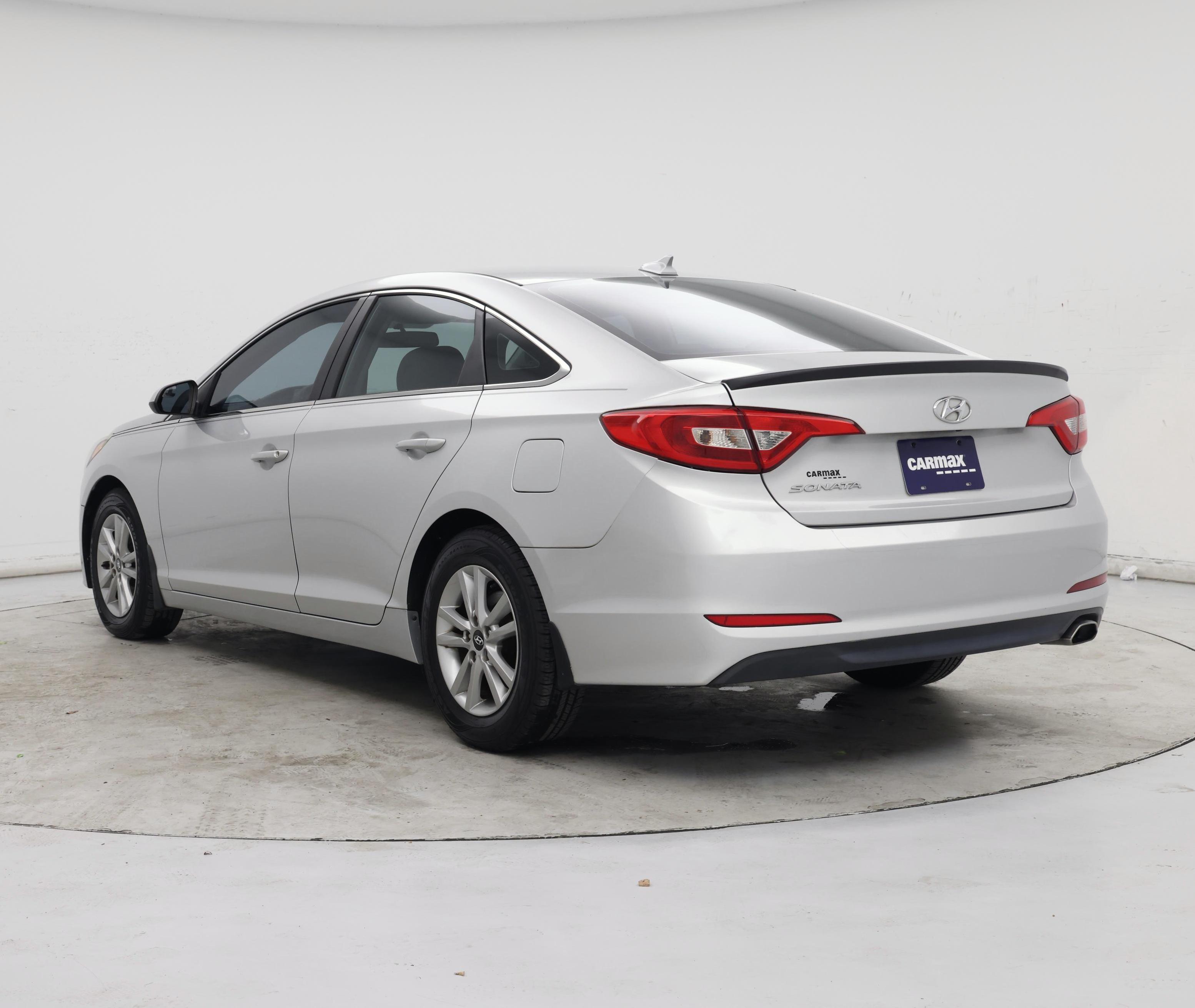 Thumbnail: 2015 Hyundai Sonata - 2