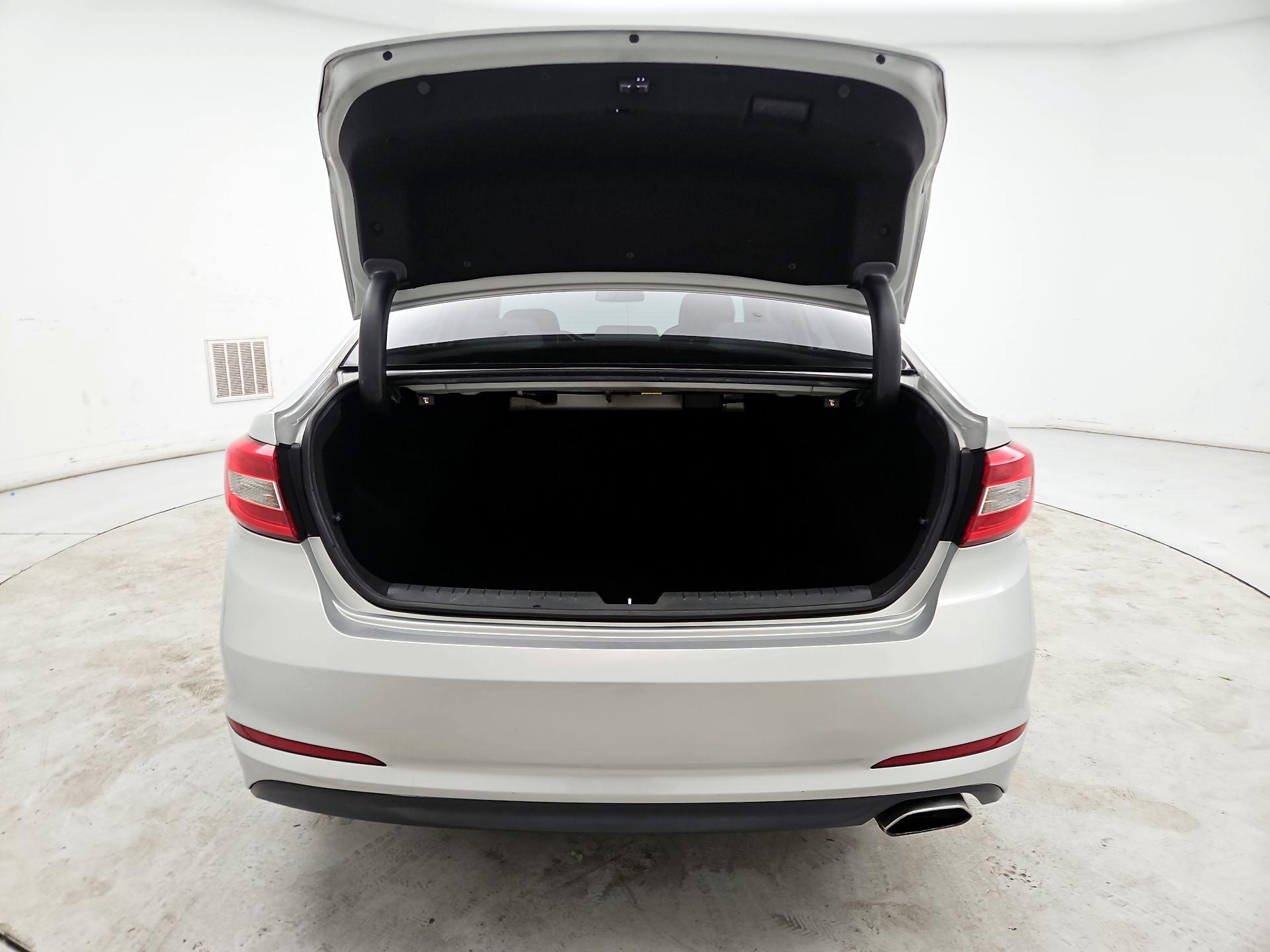 Thumbnail: 2015 Hyundai Sonata - 19