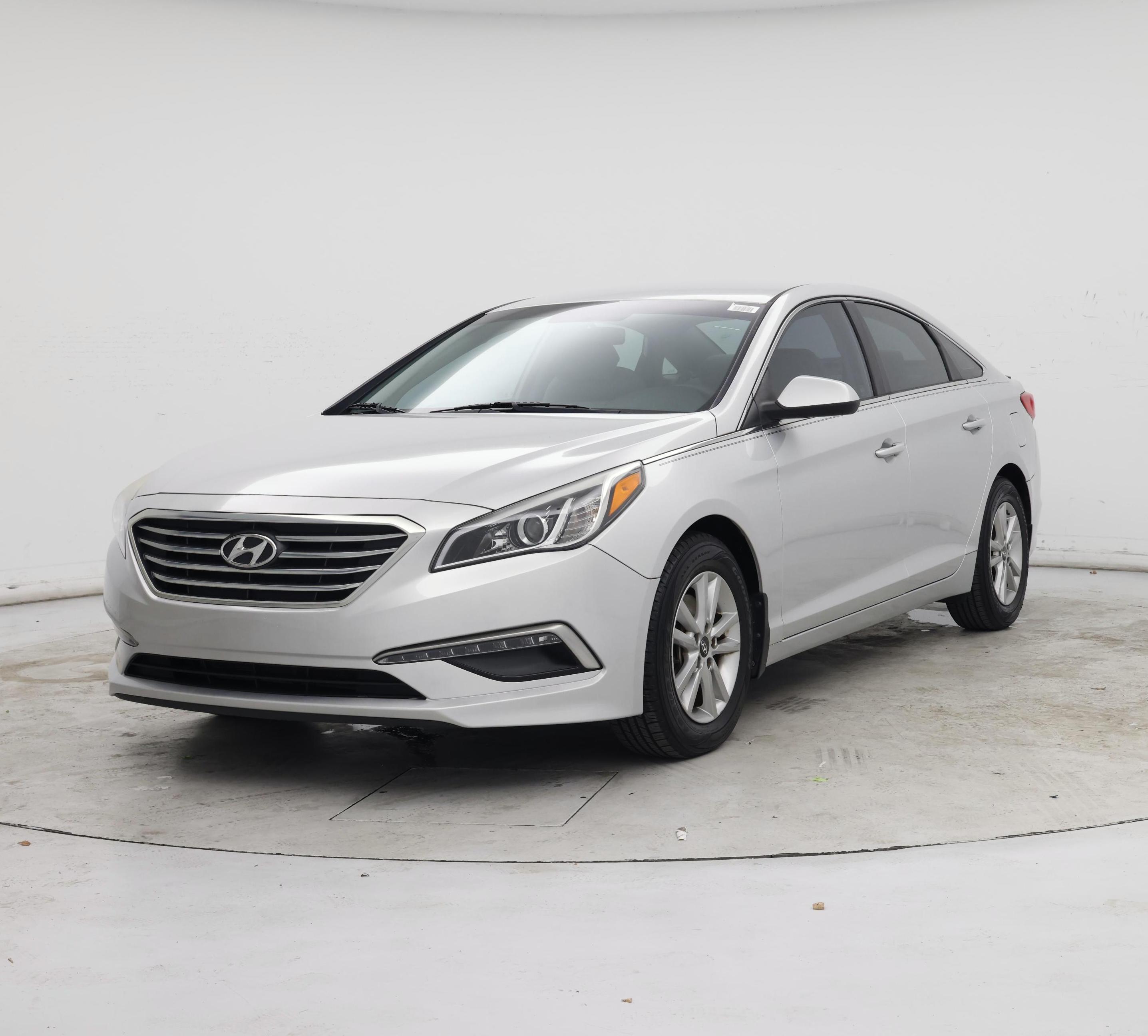Thumbnail: 2015 Hyundai Sonata - 4