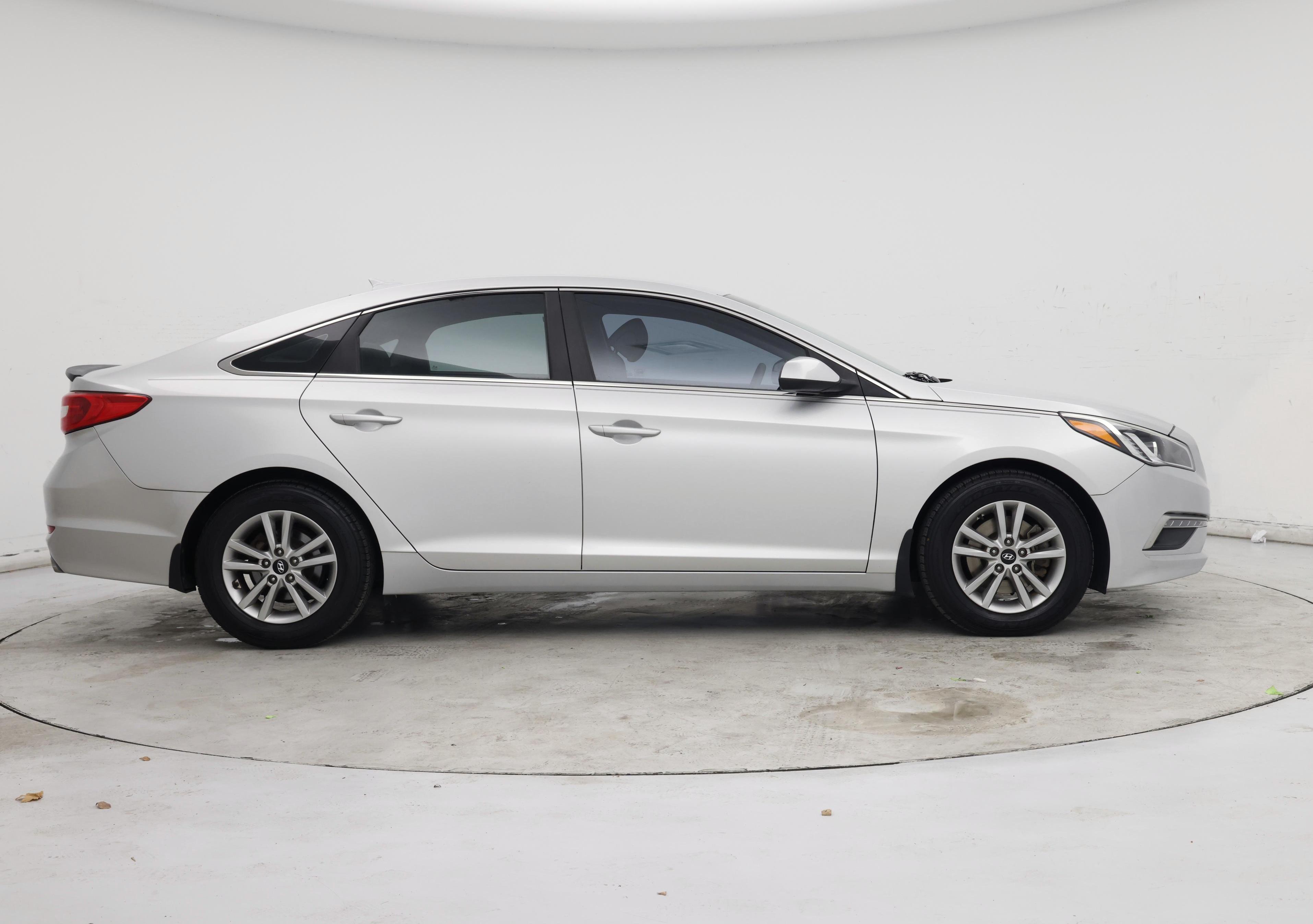 Thumbnail: 2015 Hyundai Sonata - 7