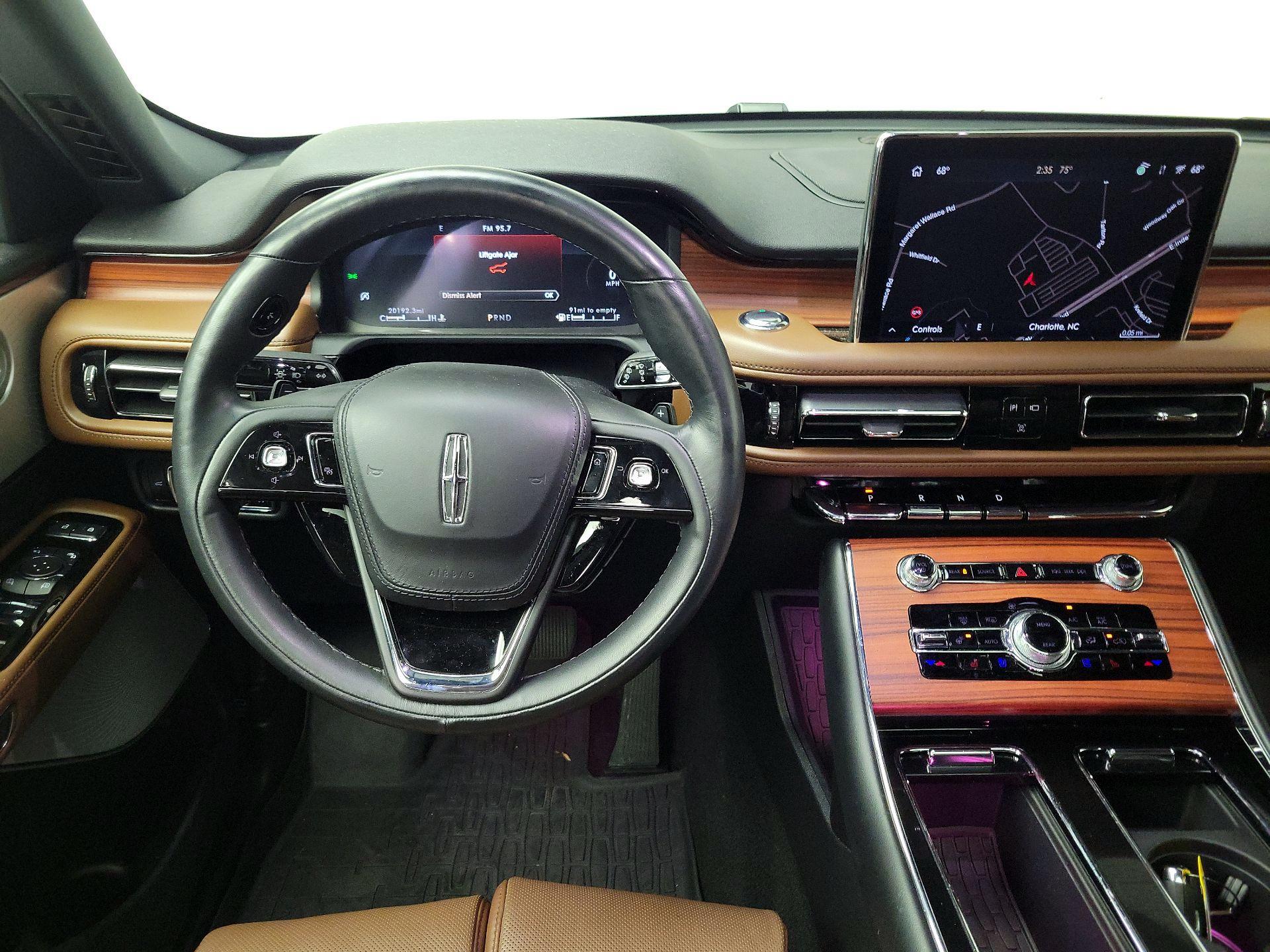 Thumbnail: 2024 Lincoln Aviator - 10