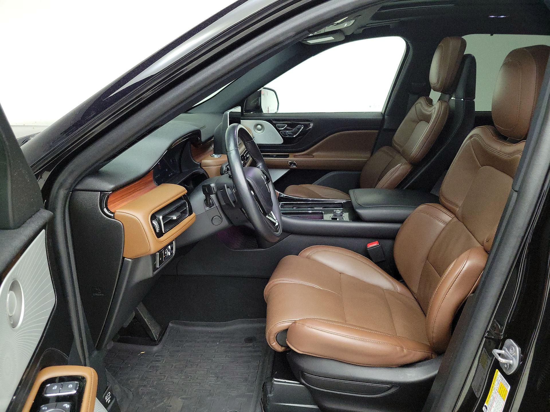 Thumbnail: 2024 Lincoln Aviator - 11