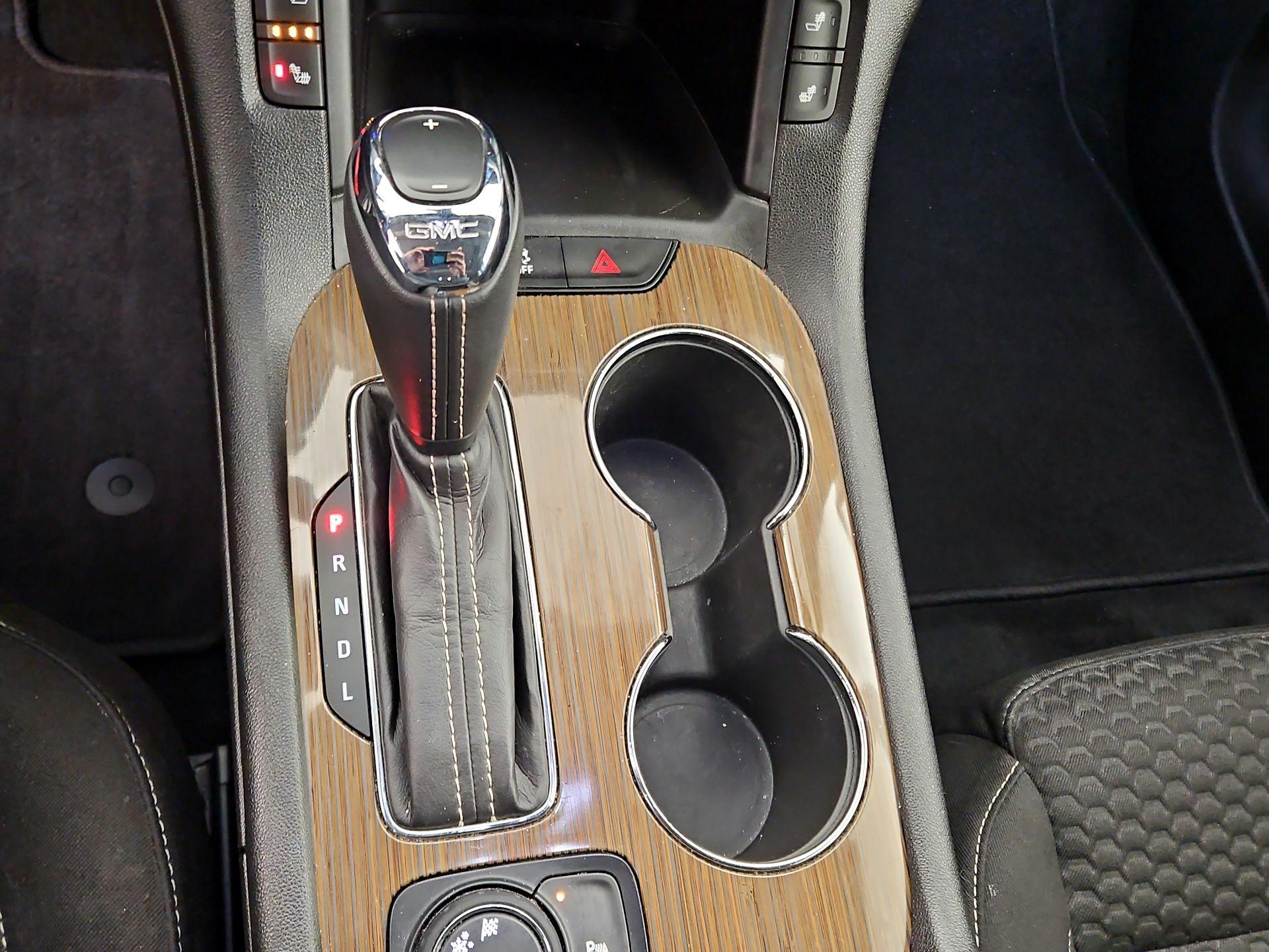 Thumbnail: 2019 GMC Acadia - 17