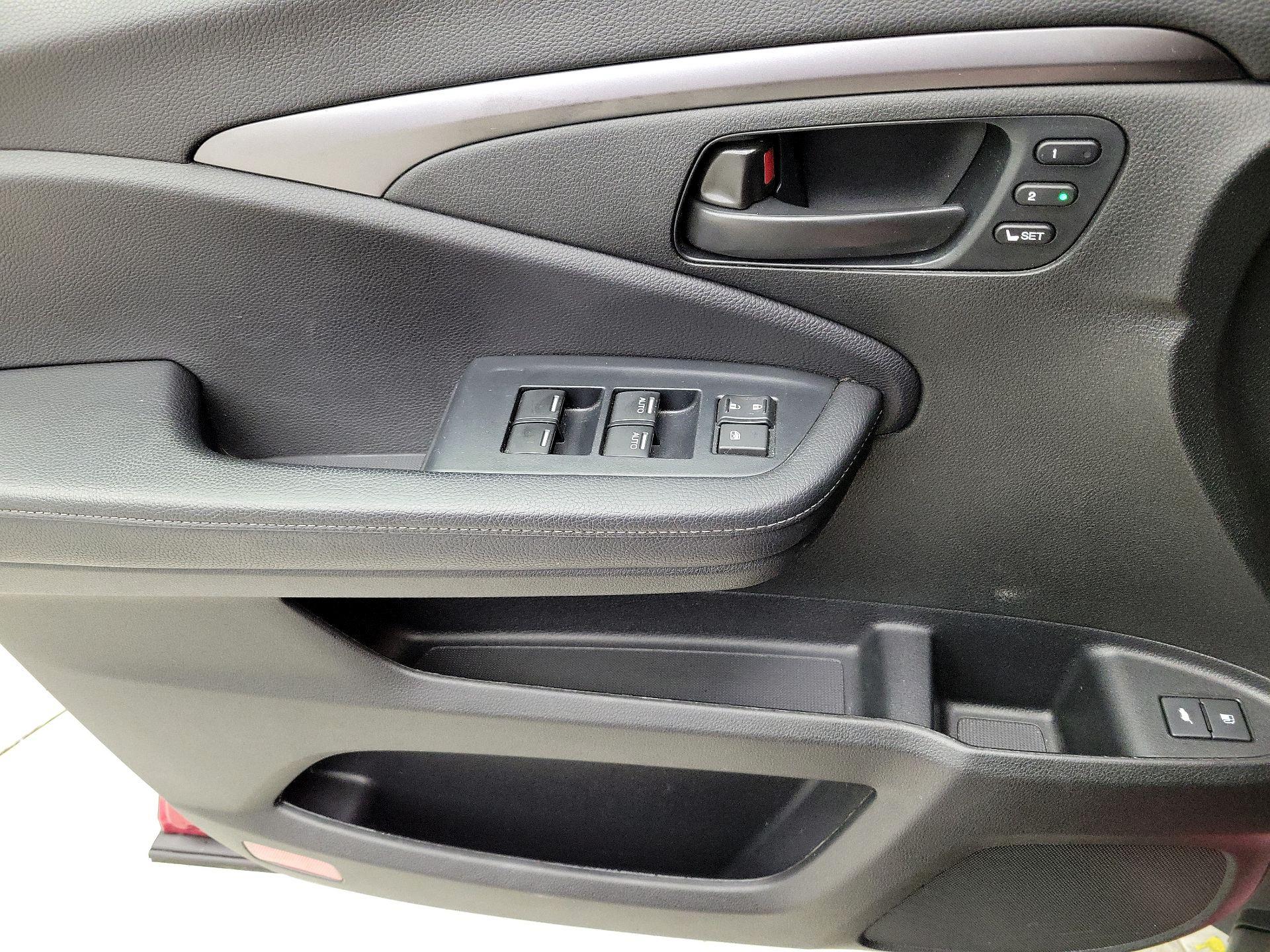 Thumbnail: 2023 Honda Passport - 12